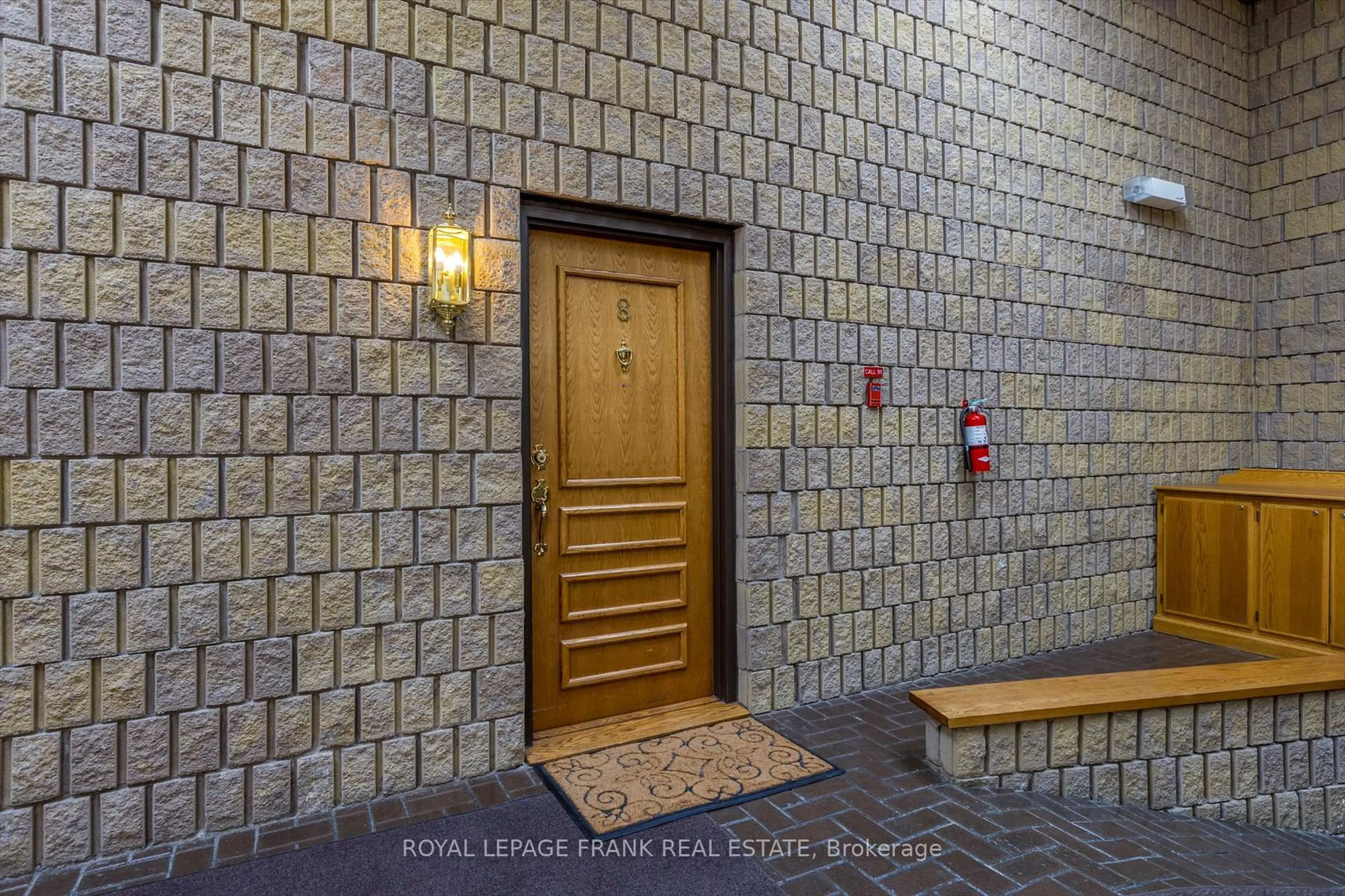 Indoor entryway for 645 Whitaker St #8, Peterborough East Ontario K9H 7L5