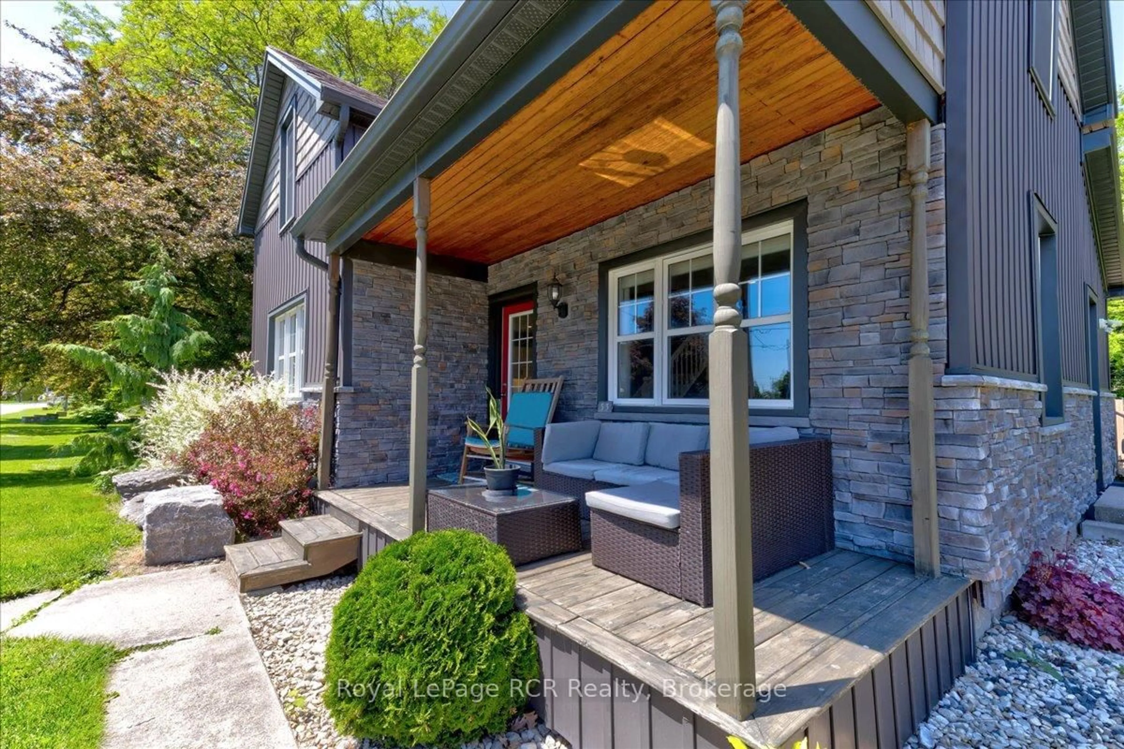 Patio, unknown for 33 Mill St, Minto Ontario N0G 1Z0