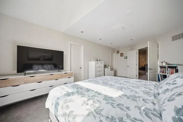 Additional property image - 108 Great Oak Tr