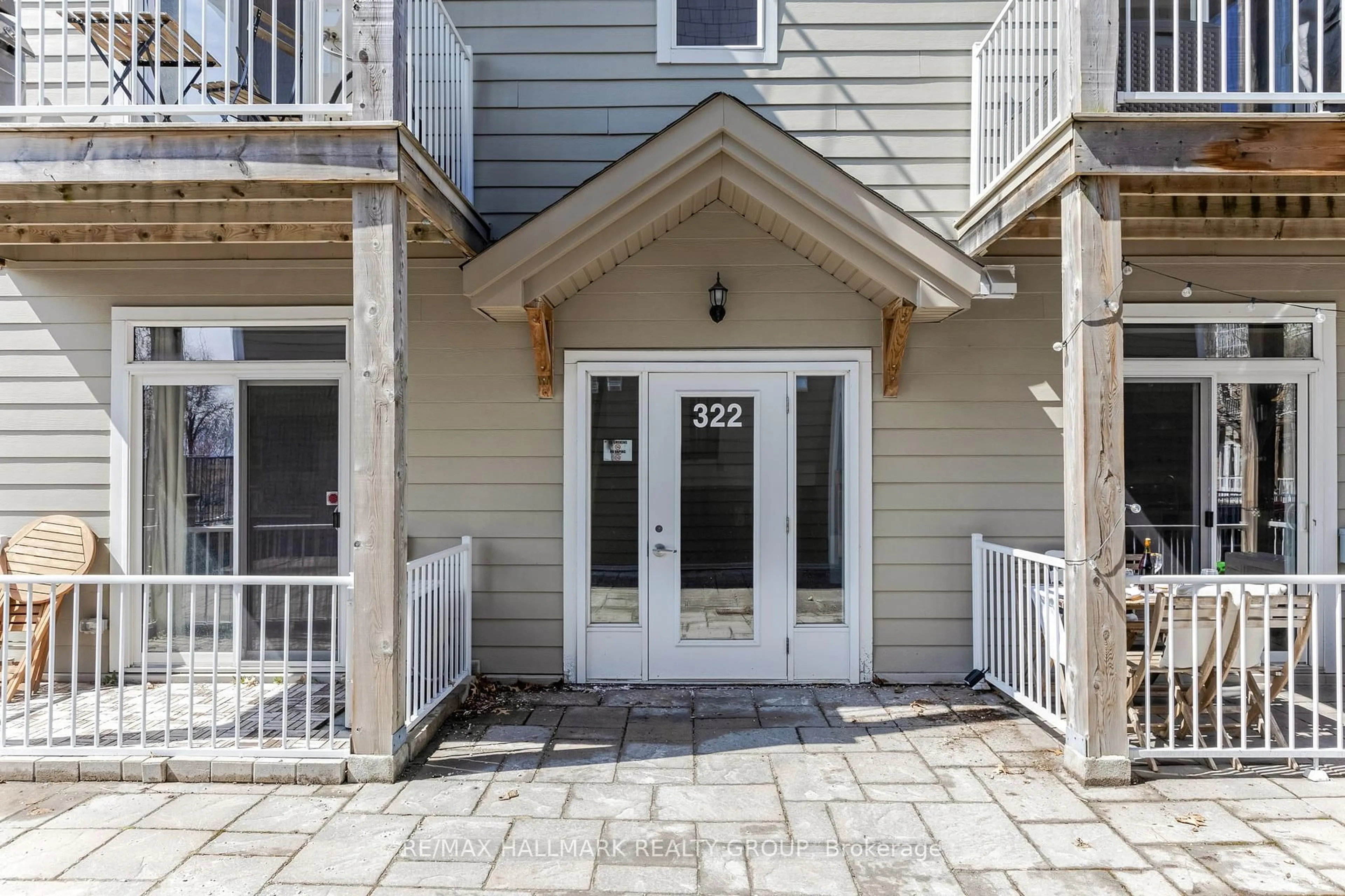 Patio, street for 322 Everest Private #C, Ottawa Ontario K1G 4E3