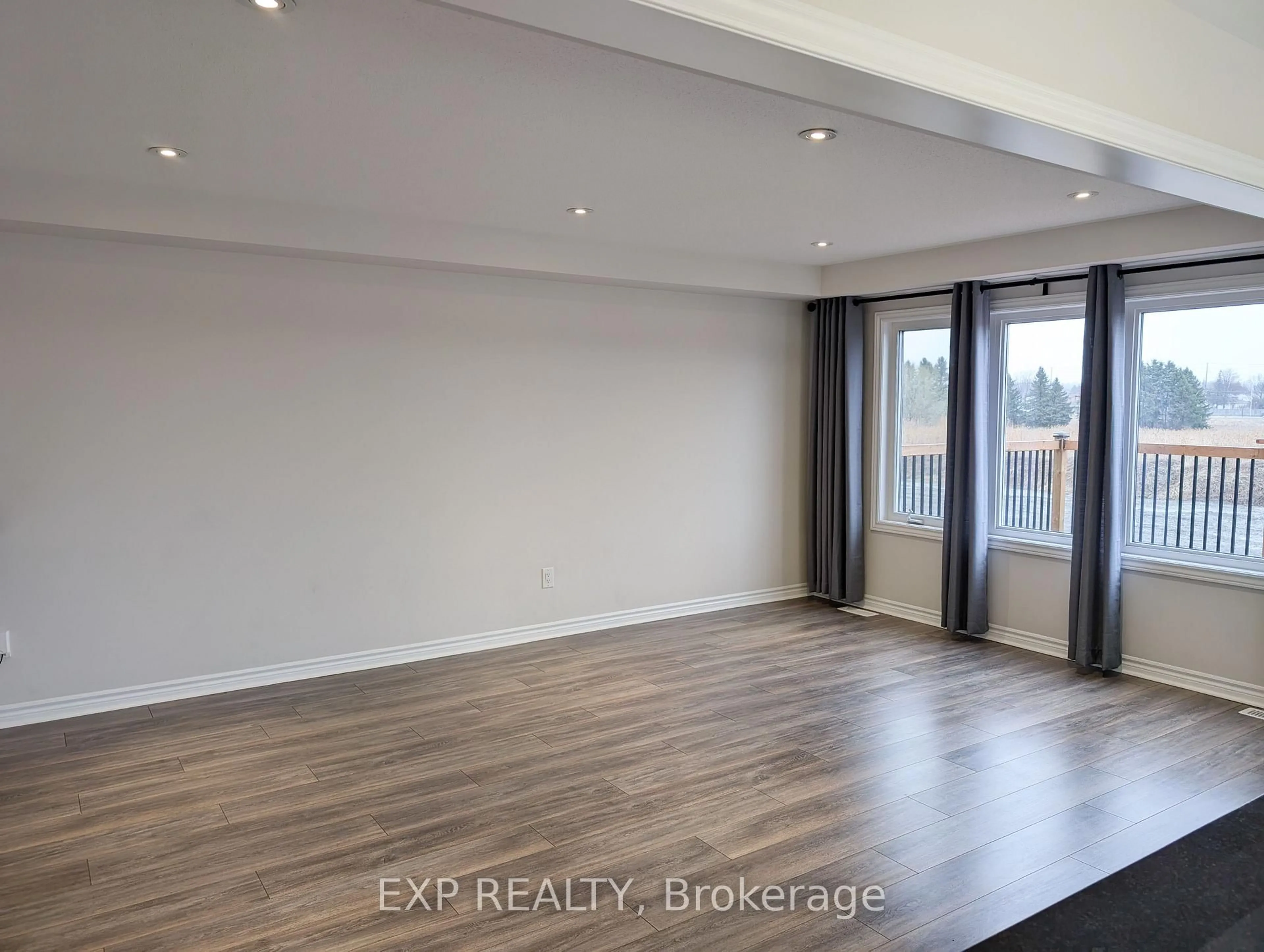 A pic of a room for 161 Cranesbill Rd, Ottawa Ontario K2V 0J4
