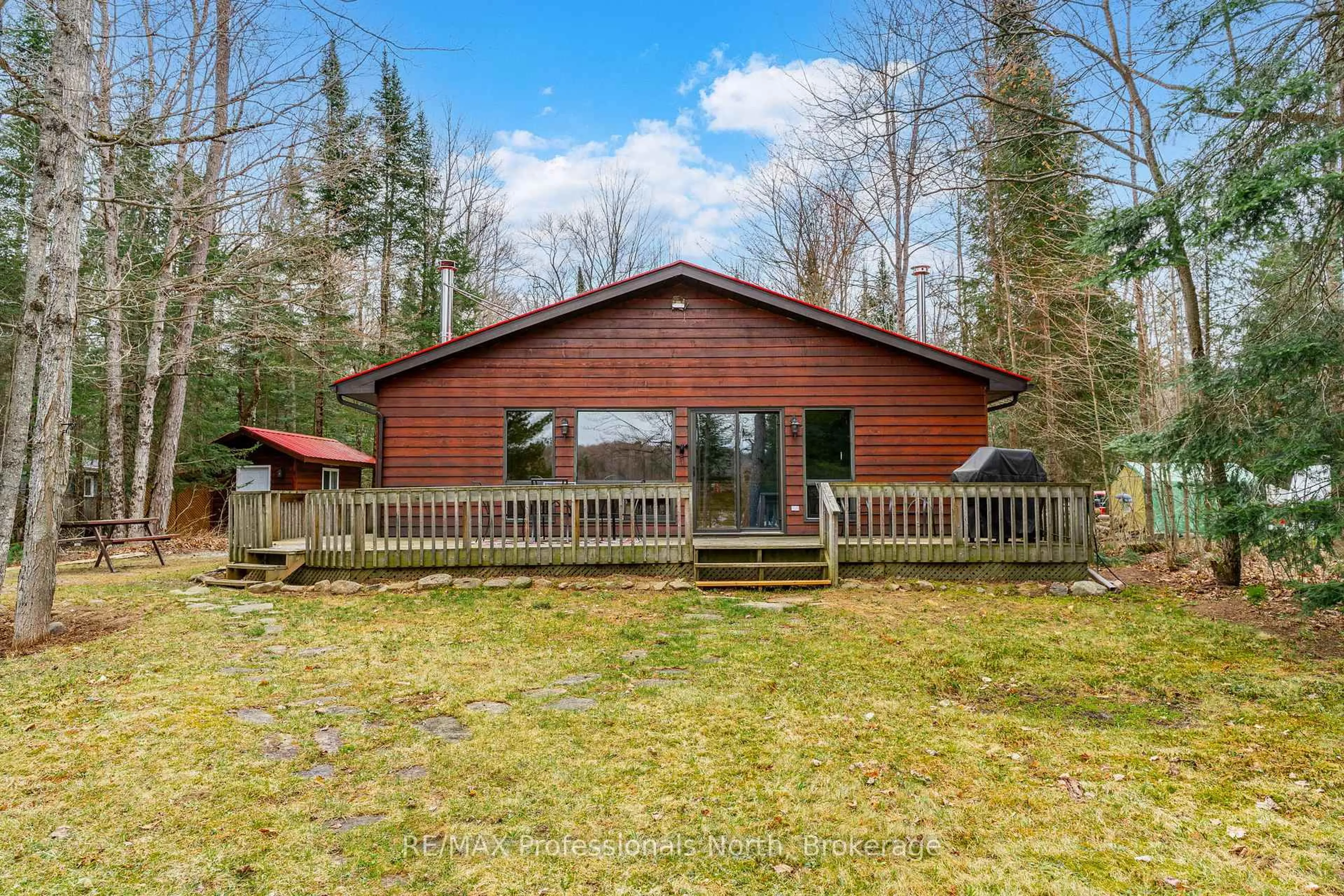 Shed for 1011 Serpentine Lane, Minden Hills Ontario K0M 2K0
