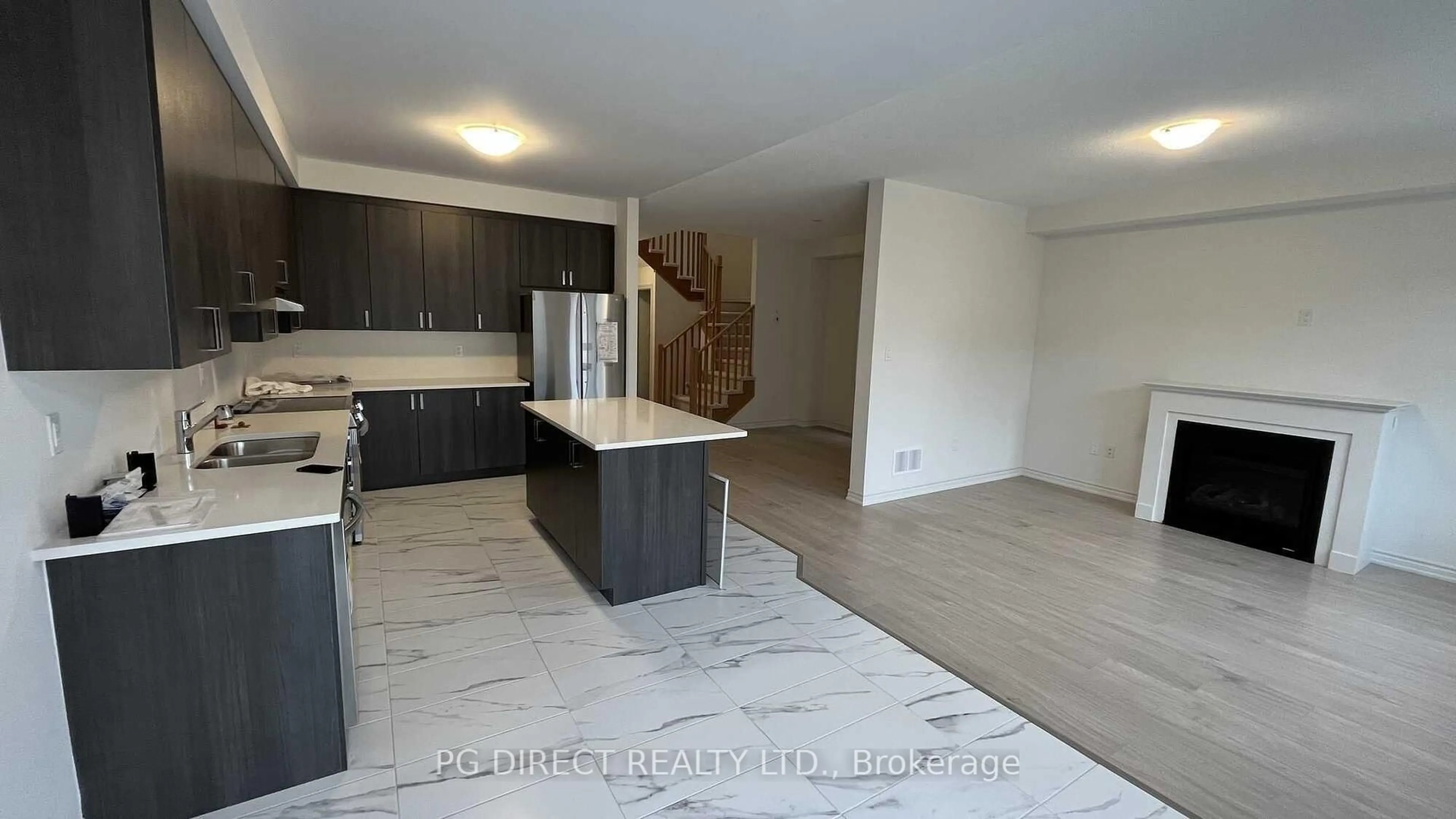 Open concept kitchen, ceramic/tile floor for 43 Dass Dr, Centre Wellington Ontario N1M 0H9