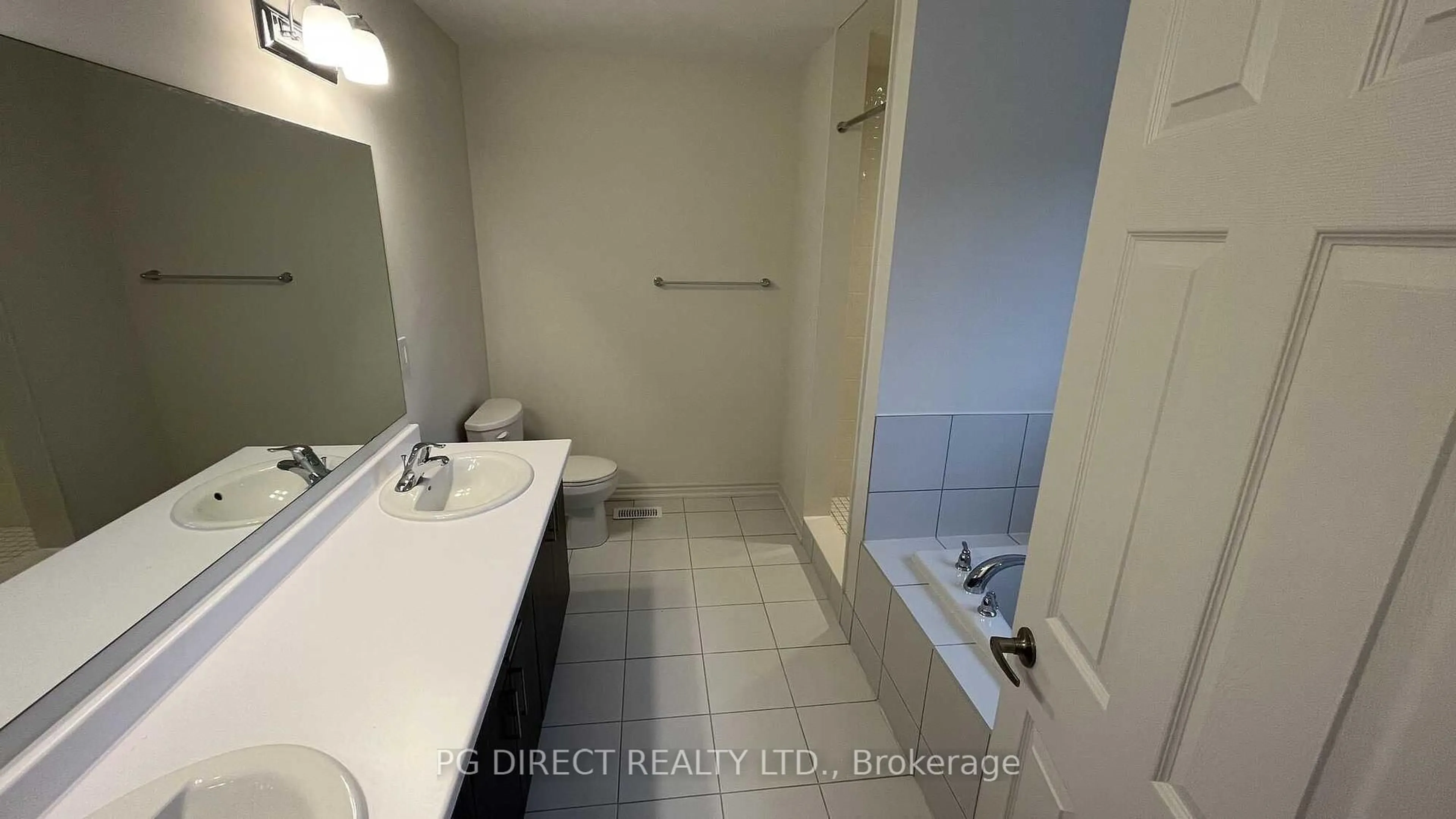 Standard bathroom, unknown for 43 Dass Dr, Centre Wellington Ontario N1M 0H9