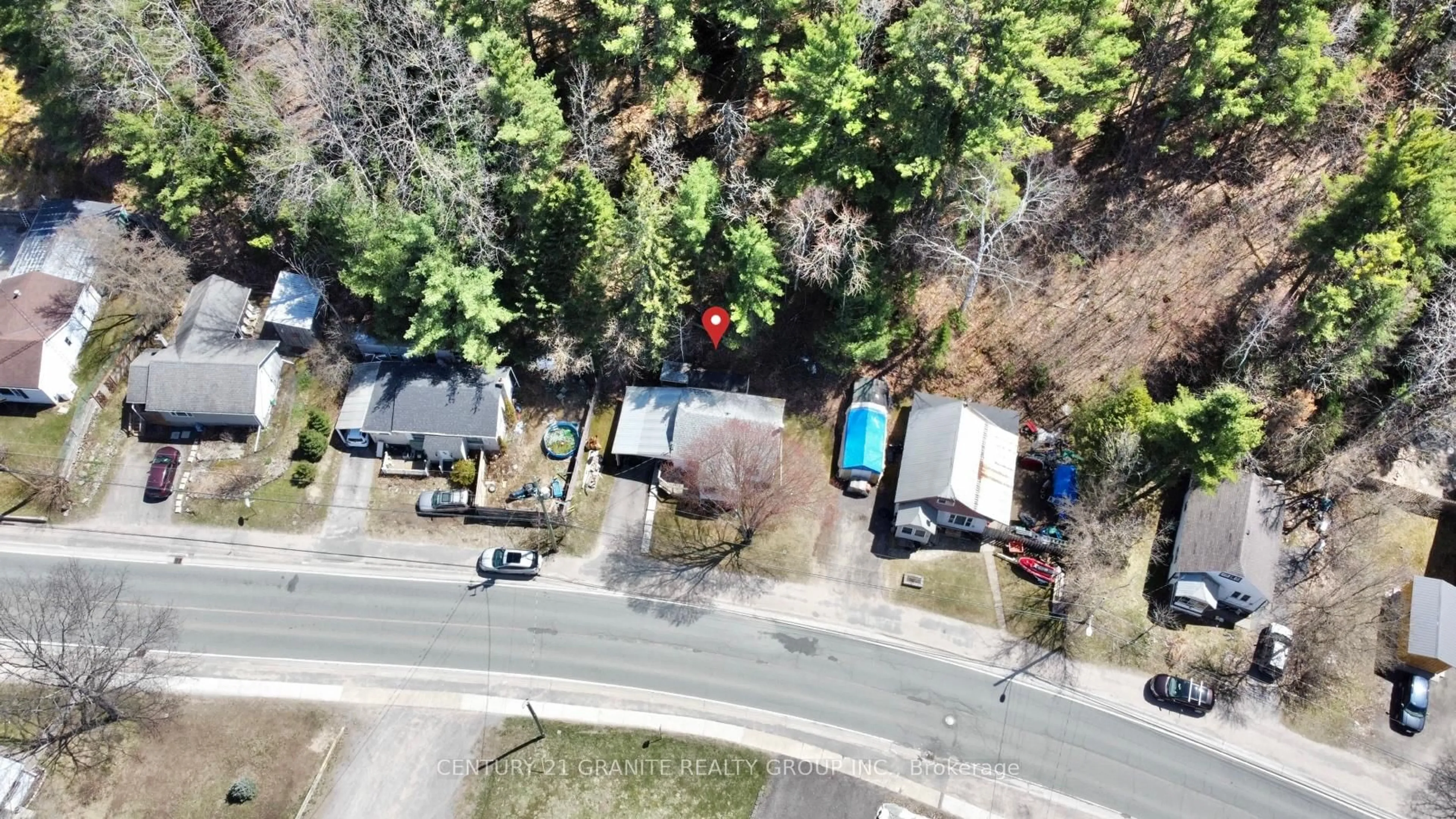 A pic from outside/outdoor area/front of a property/back of a property/a pic from drone, street for 61 Bridge St, Bancroft Ontario K0L 1C0