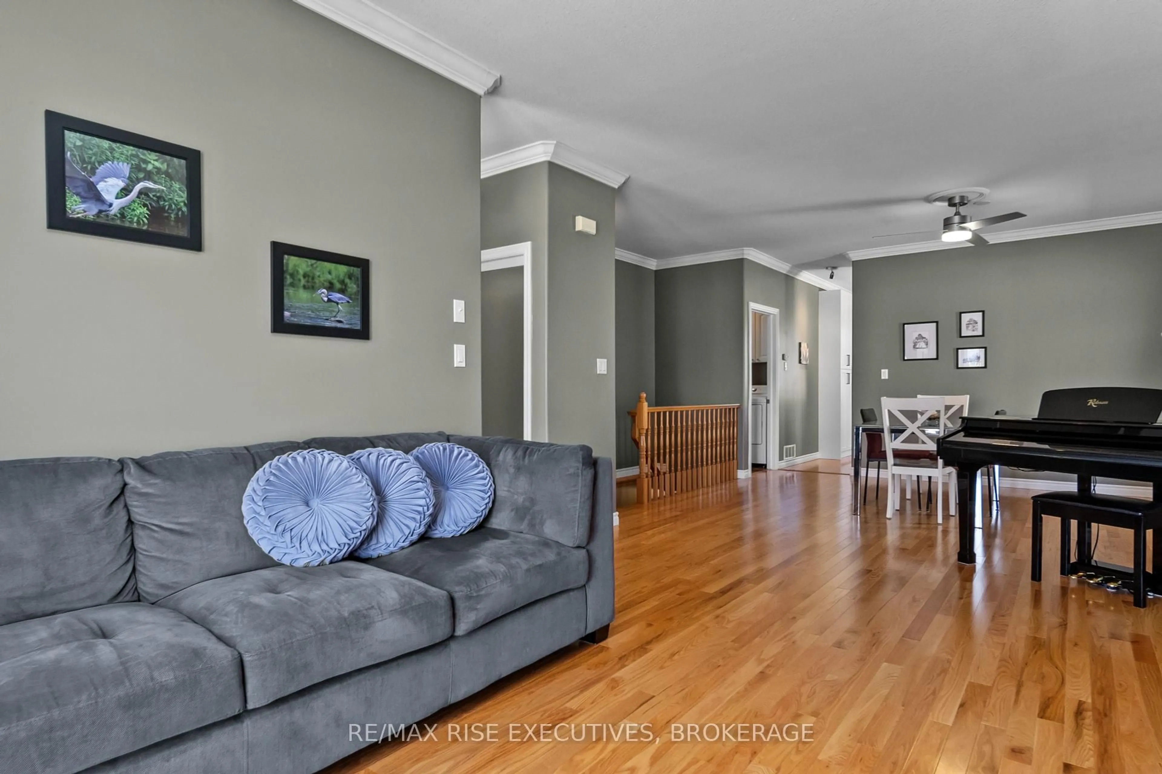 Living room with furniture, unknown for 421 COOKE Cres, Kingston Ontario K7P 3J5
