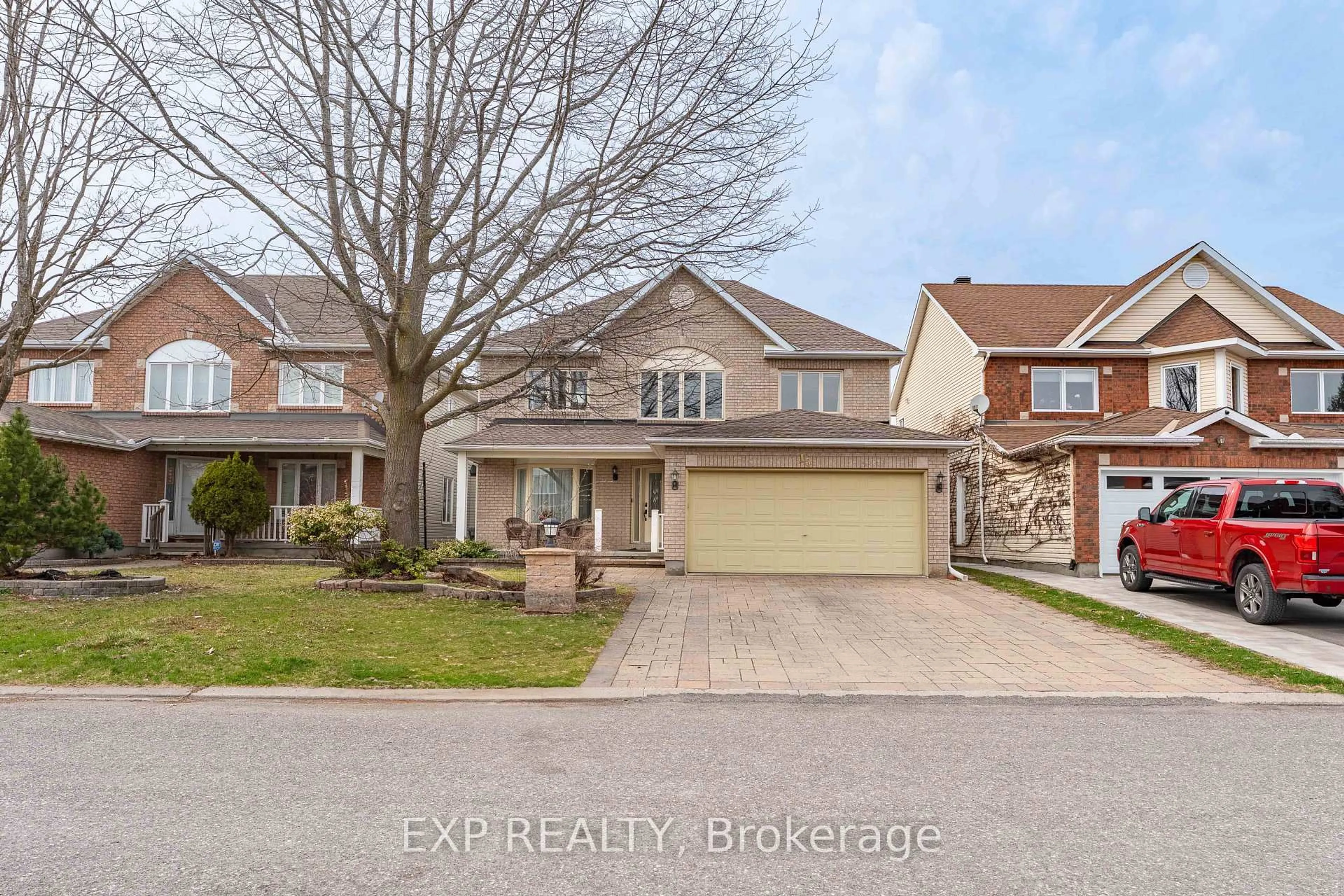 A pic from outside/outdoor area/front of a property/back of a property/a pic from drone, street for 15 Mayford Ave, Ottawa Ontario K2G 6A7