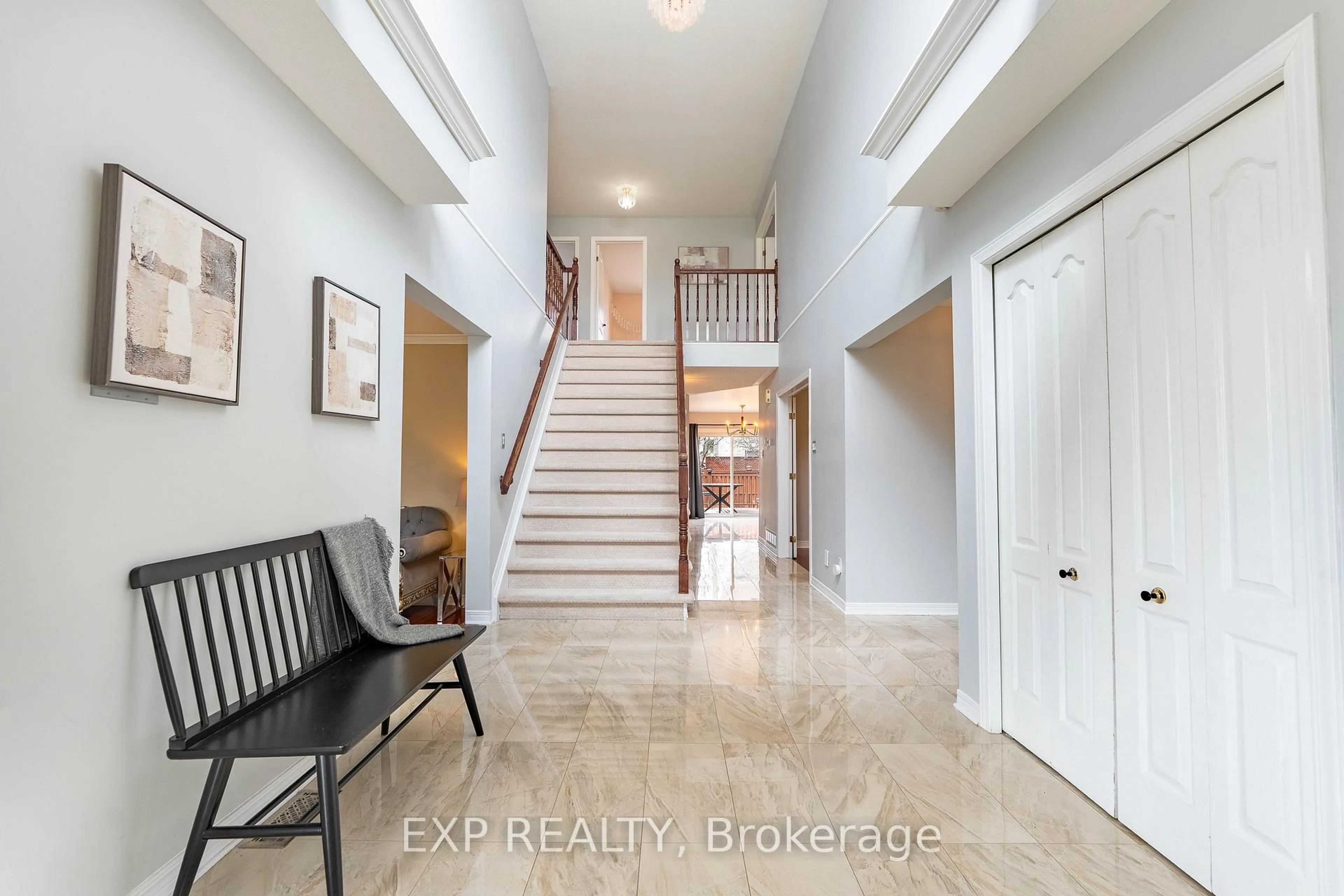 Indoor entryway for 15 Mayford Ave, Ottawa Ontario K2G 6A7