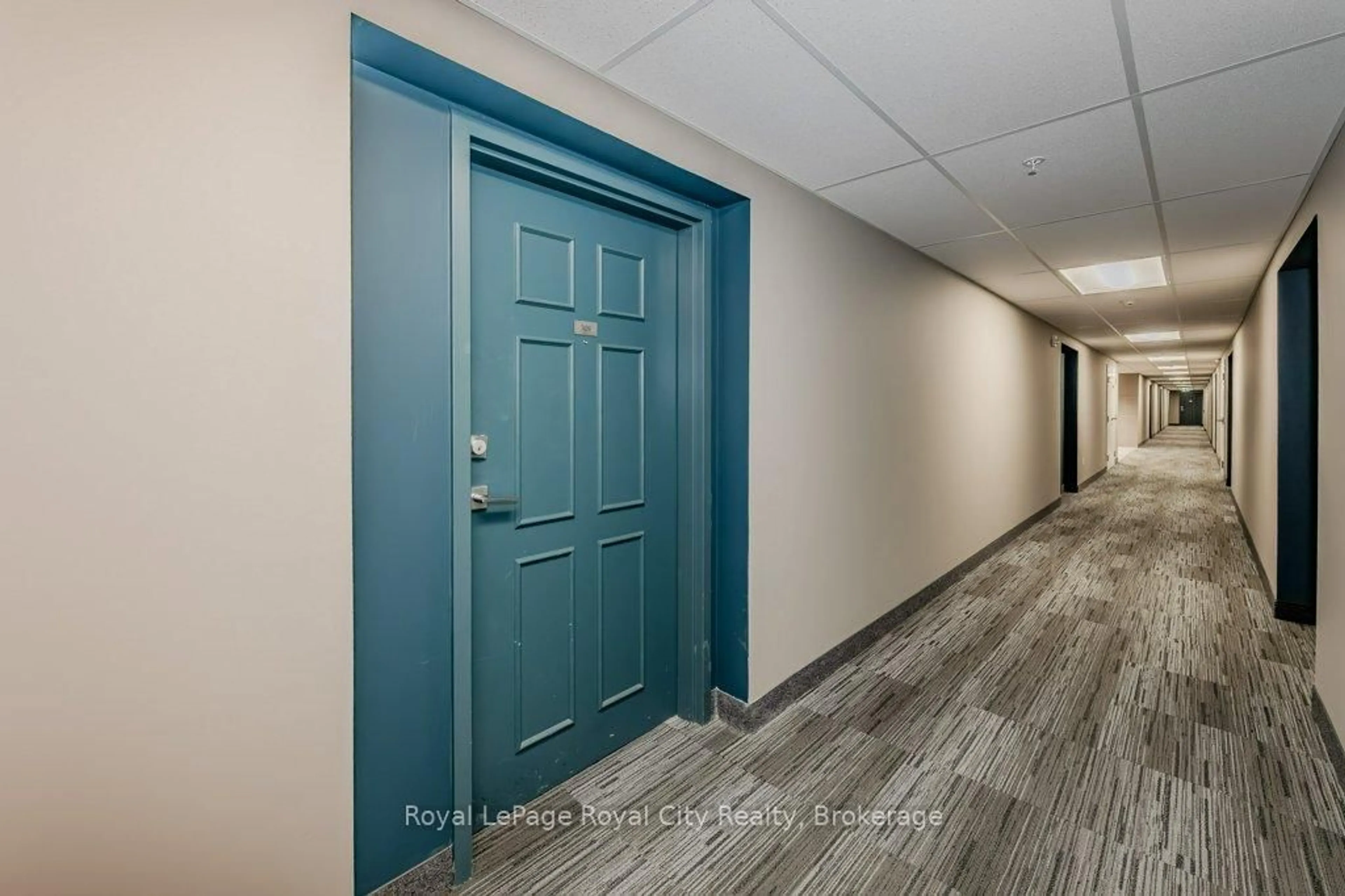 Indoor foyer for 7 Kay Cres #309, Guelph Ontario N1L 0P9