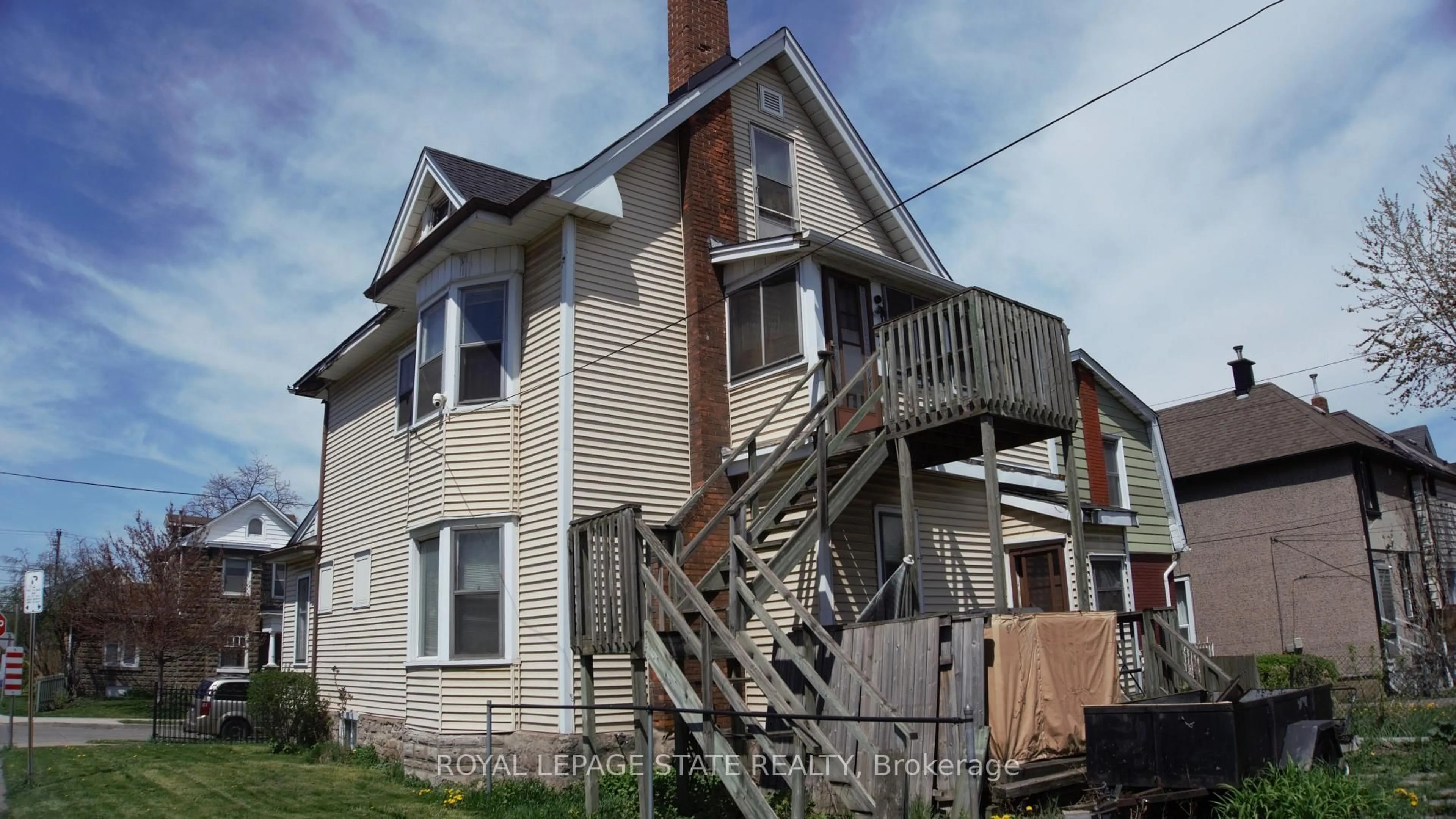 Unknown for 142 Avondale St, Hamilton Ontario L8L 7C2