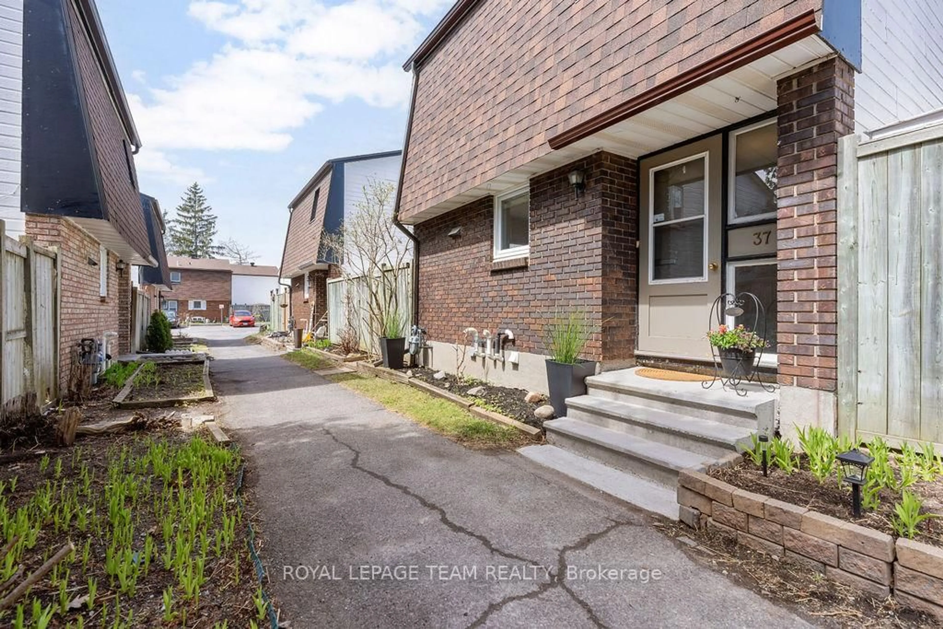 Unknown for 3691 Albion Rd #37, Ottawa Ontario K1T 1P2