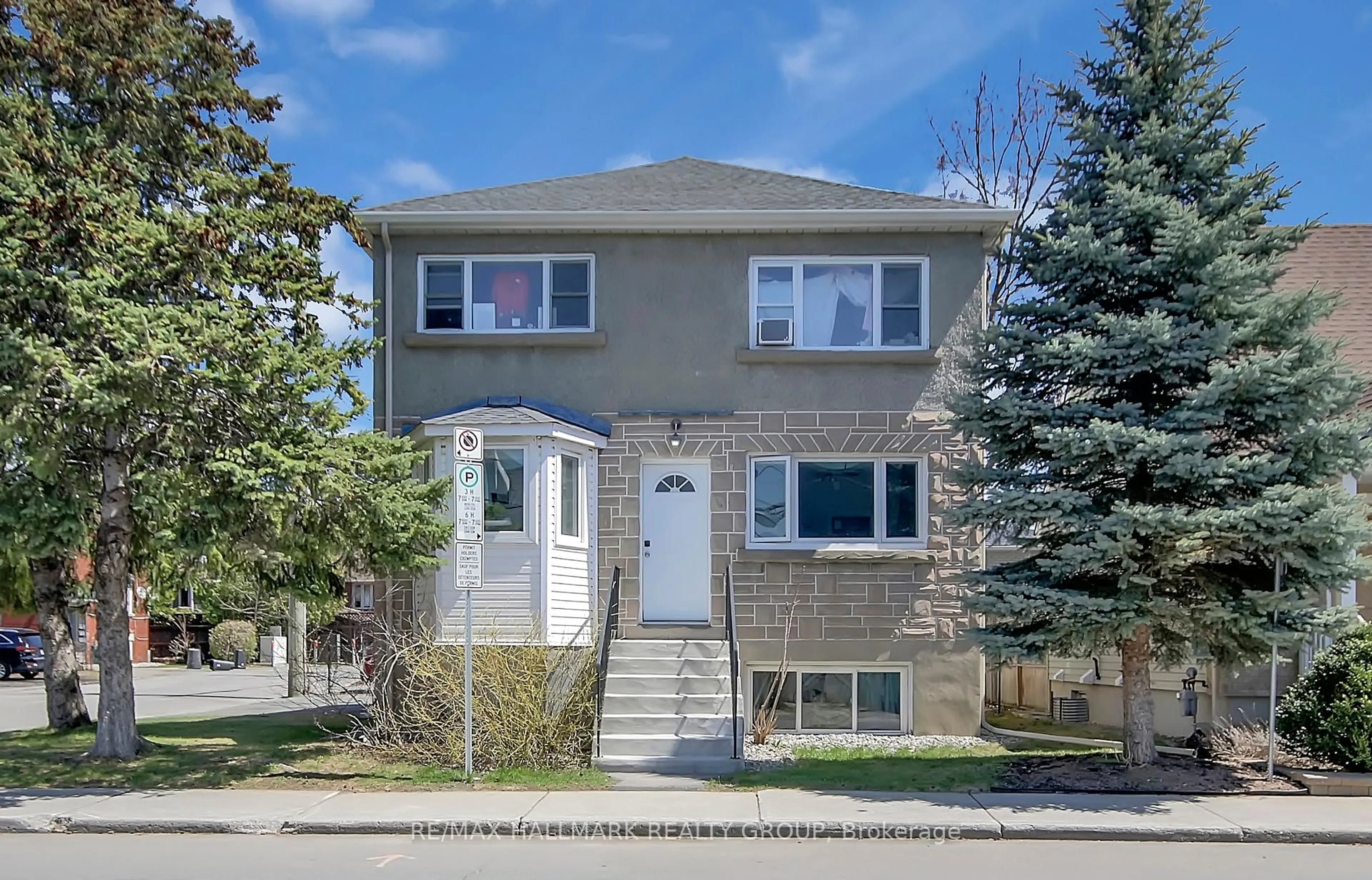 Unknown for 348 Shakespeare St, Ottawa Ontario K1L 5L9
