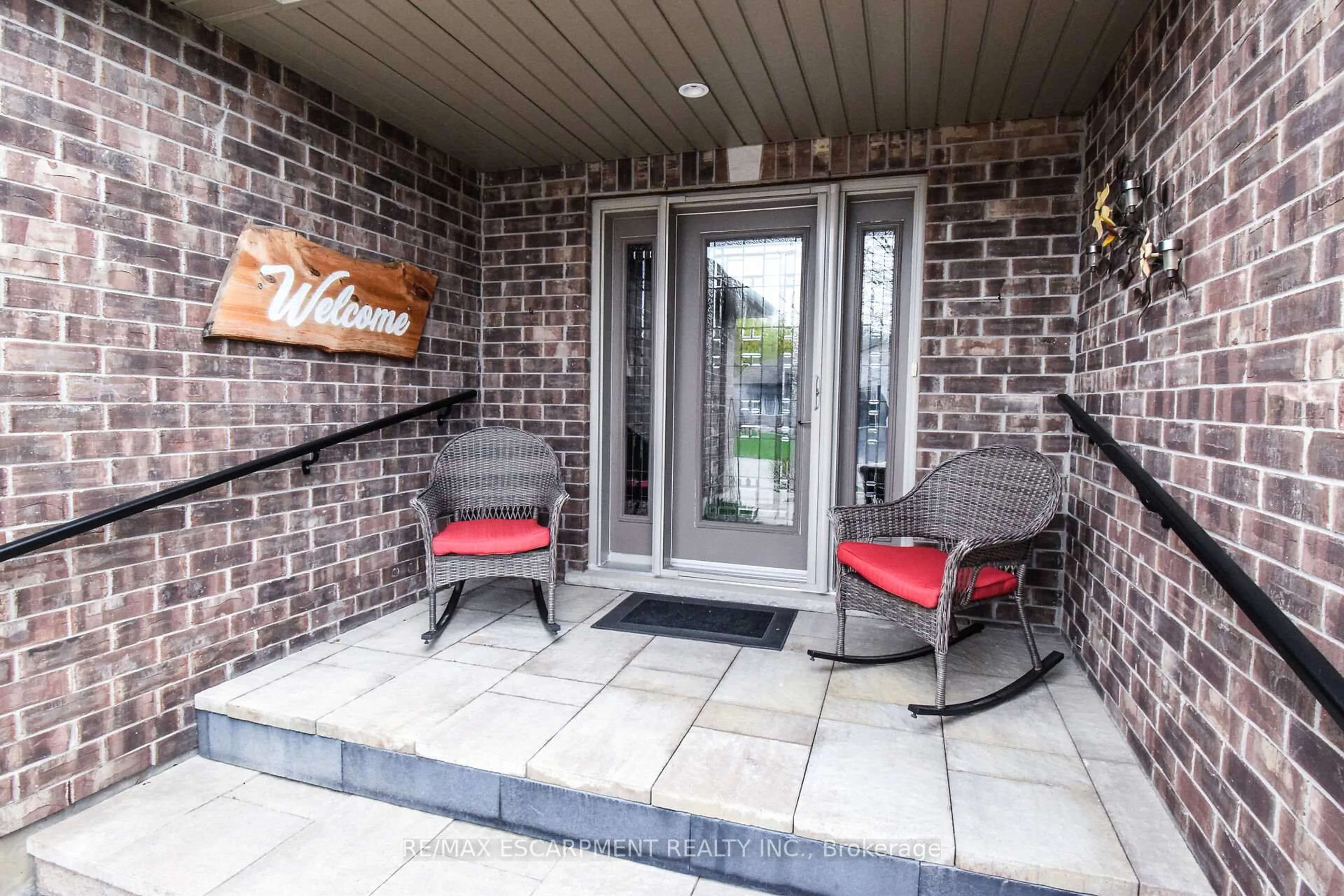 Patio, street for 6 BLUEGRASS Blvd, Norfolk Ontario N4B 0A7