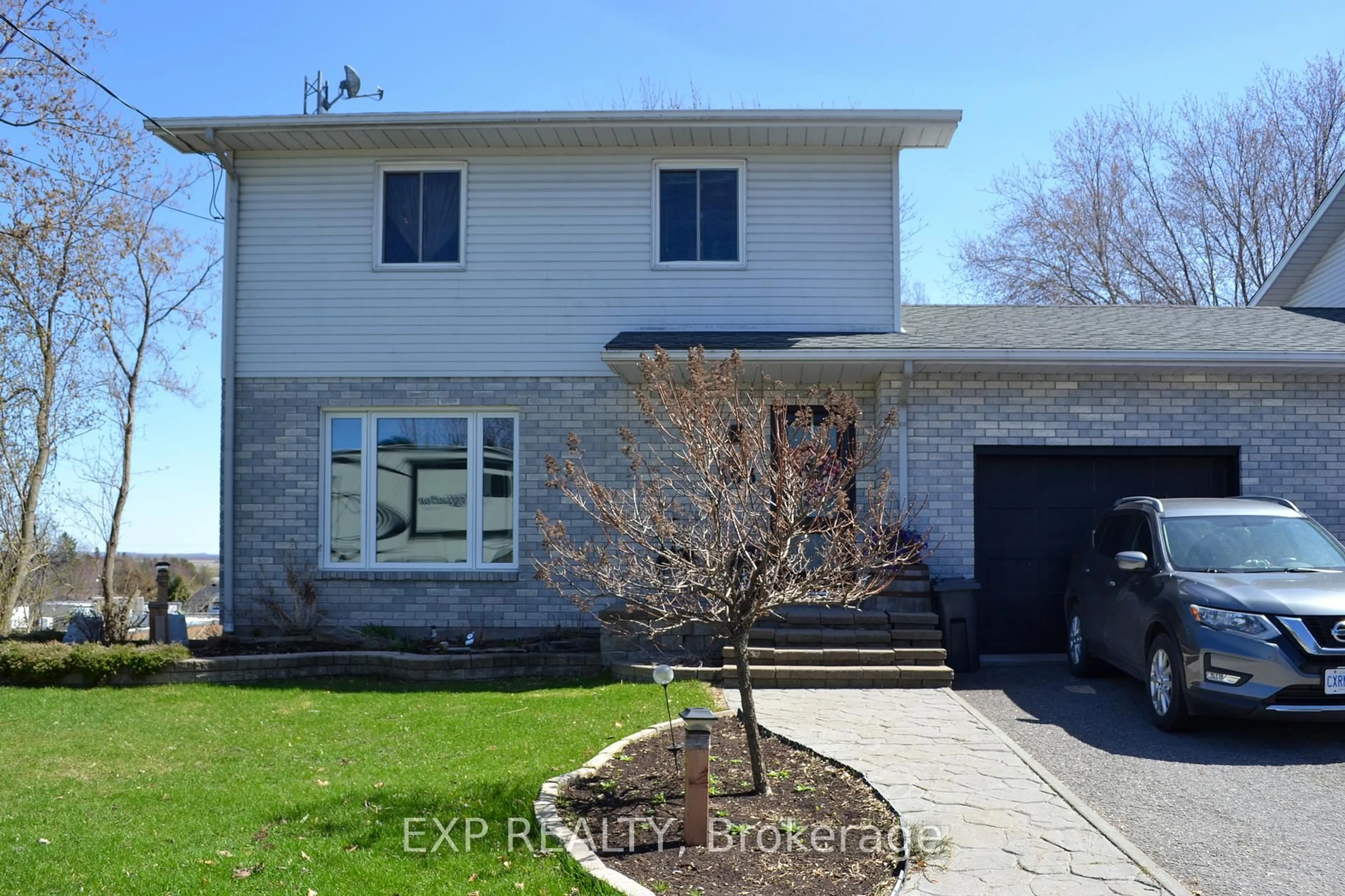 Unknown for 103 St Joseph St, Alfred and Plantagenet Ontario K0B 1A0