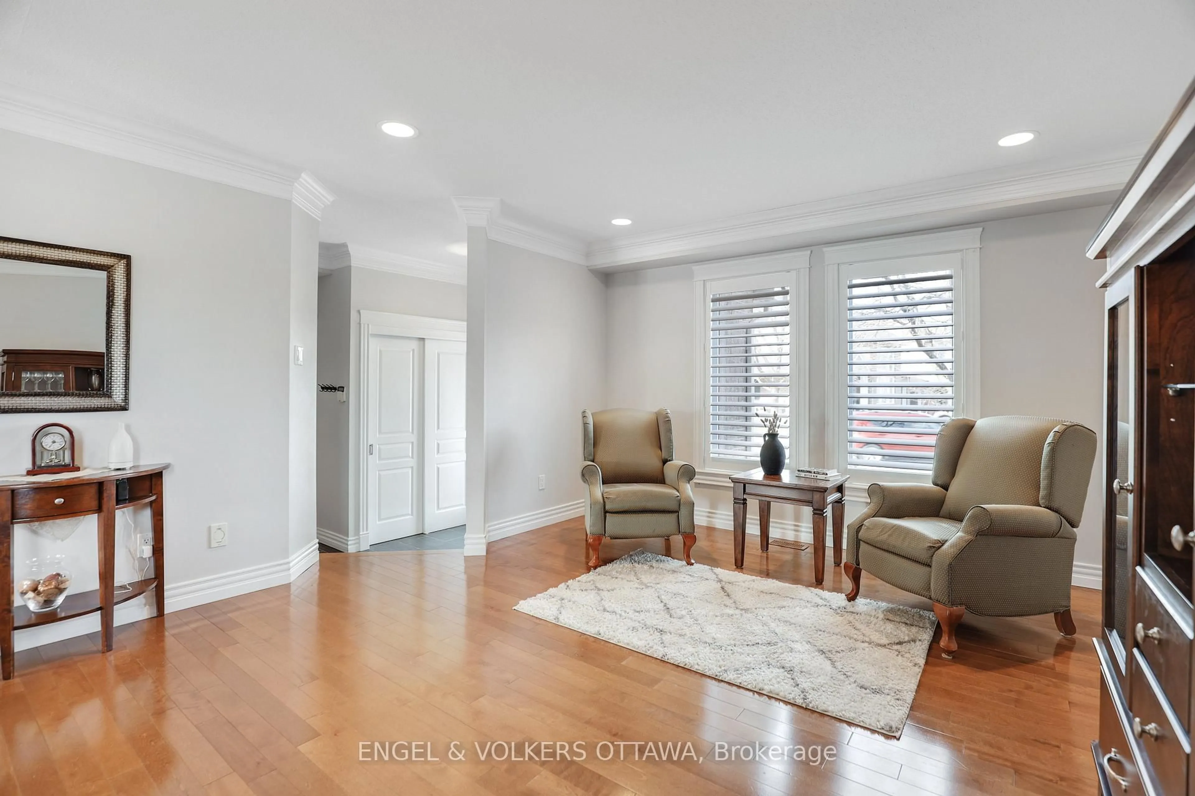 Living room with furniture, unknown for 83 Scampton Dr, Kanata Ontario K2W 1E7