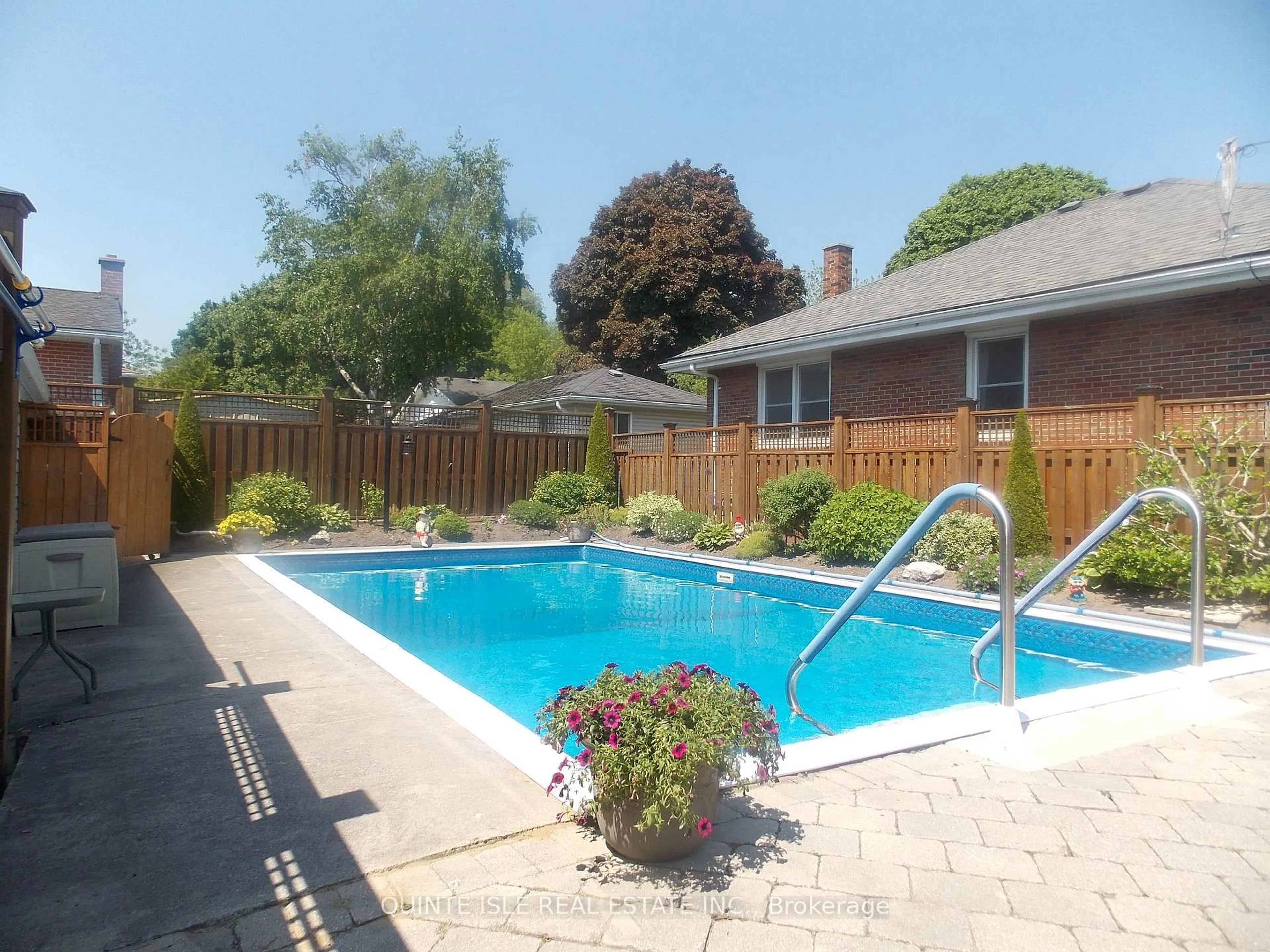 Pool for 70 Donald St, Belleville Ontario K8P 2J3