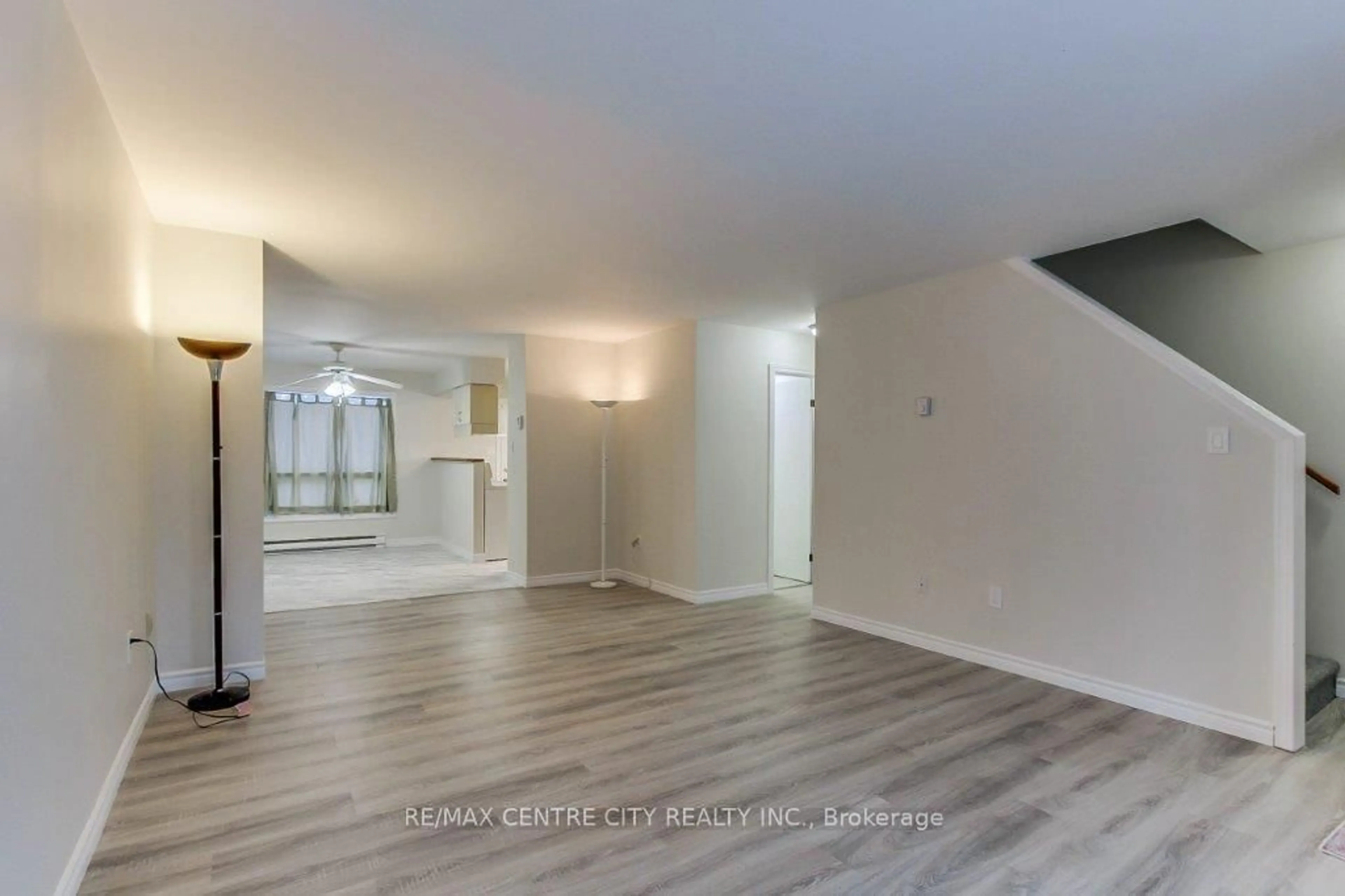 A pic of a room for 1290 Bentley Dr #28, London East Ontario N5V 4M3