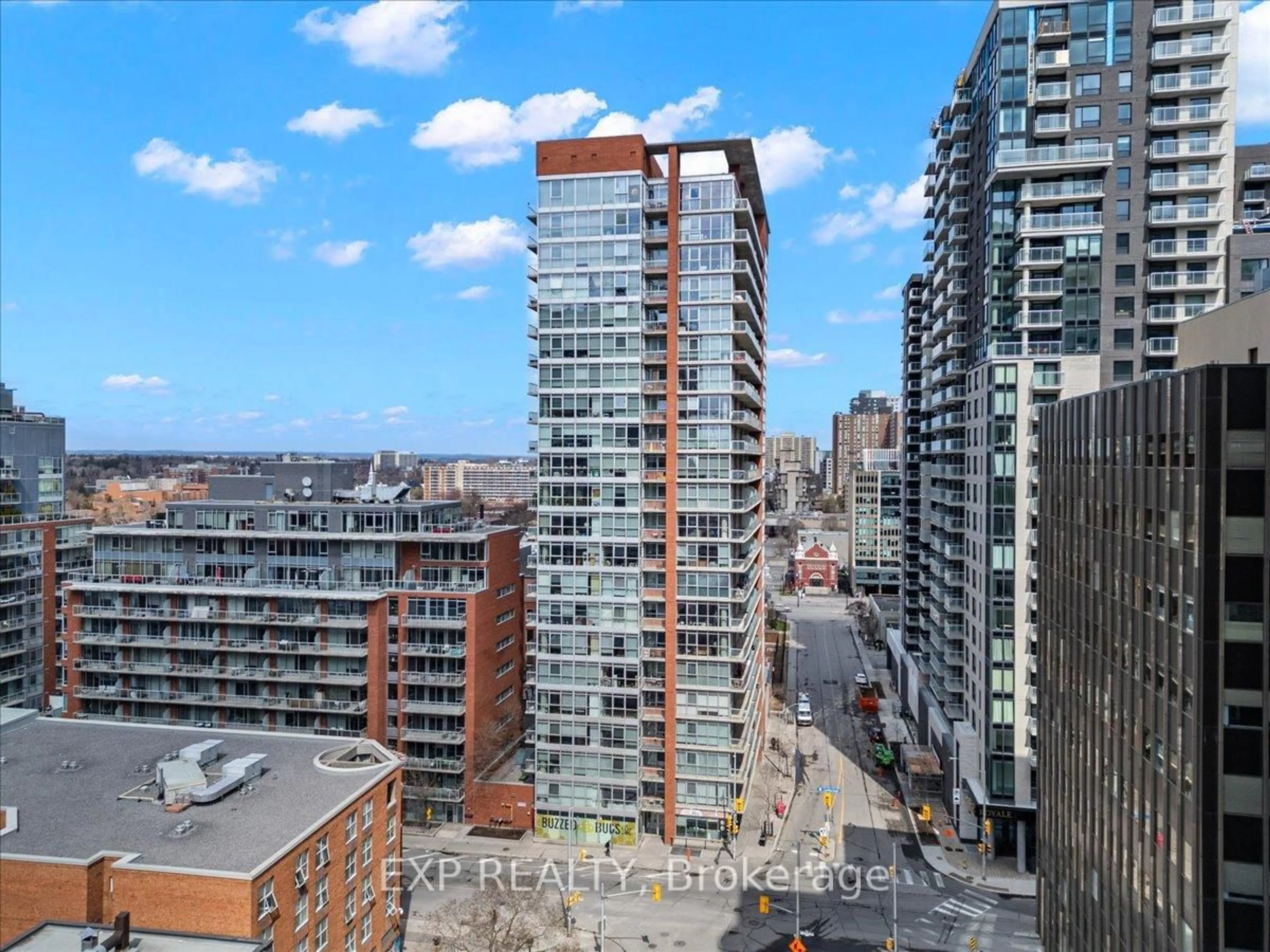 A pic from outside/outdoor area/front of a property/back of a property/a pic from drone, city buildings view from balcony for 179 GEORGE St #603, Ottawa Ontario K1N 1J8