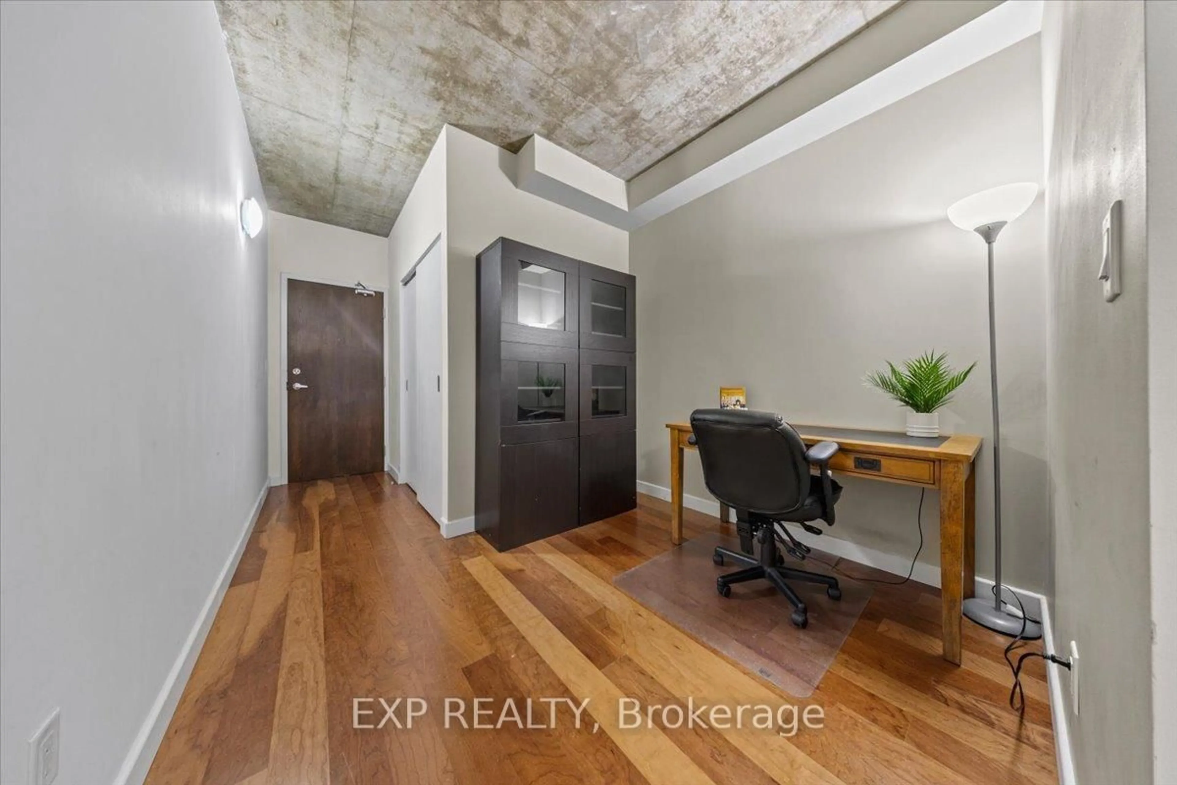 A pic of a room for 179 GEORGE St #603, Ottawa Ontario K1N 1J8