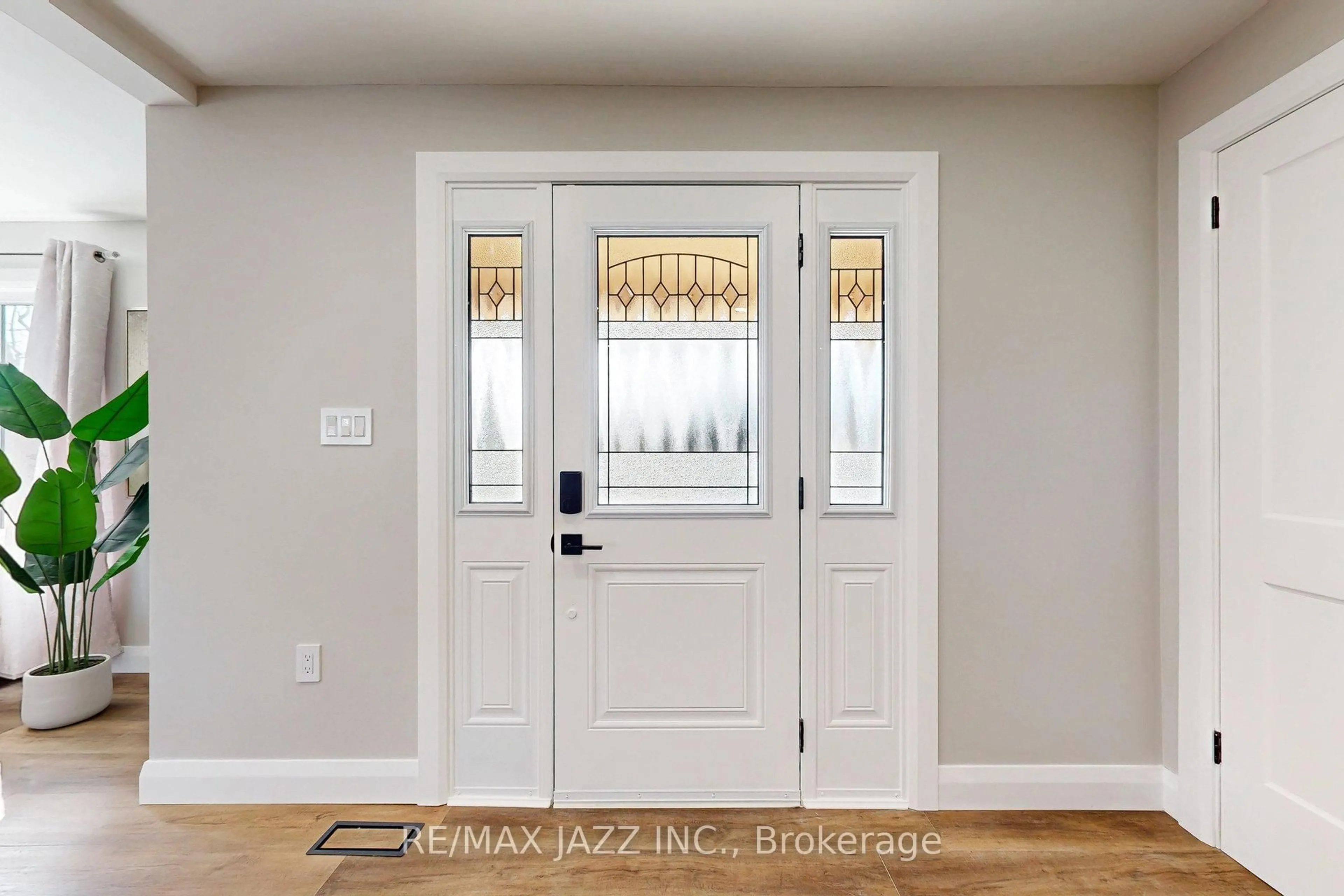 Indoor entryway for 4 County Rd 4 N/A, Douro-Dummer Ontario K9L 1B9