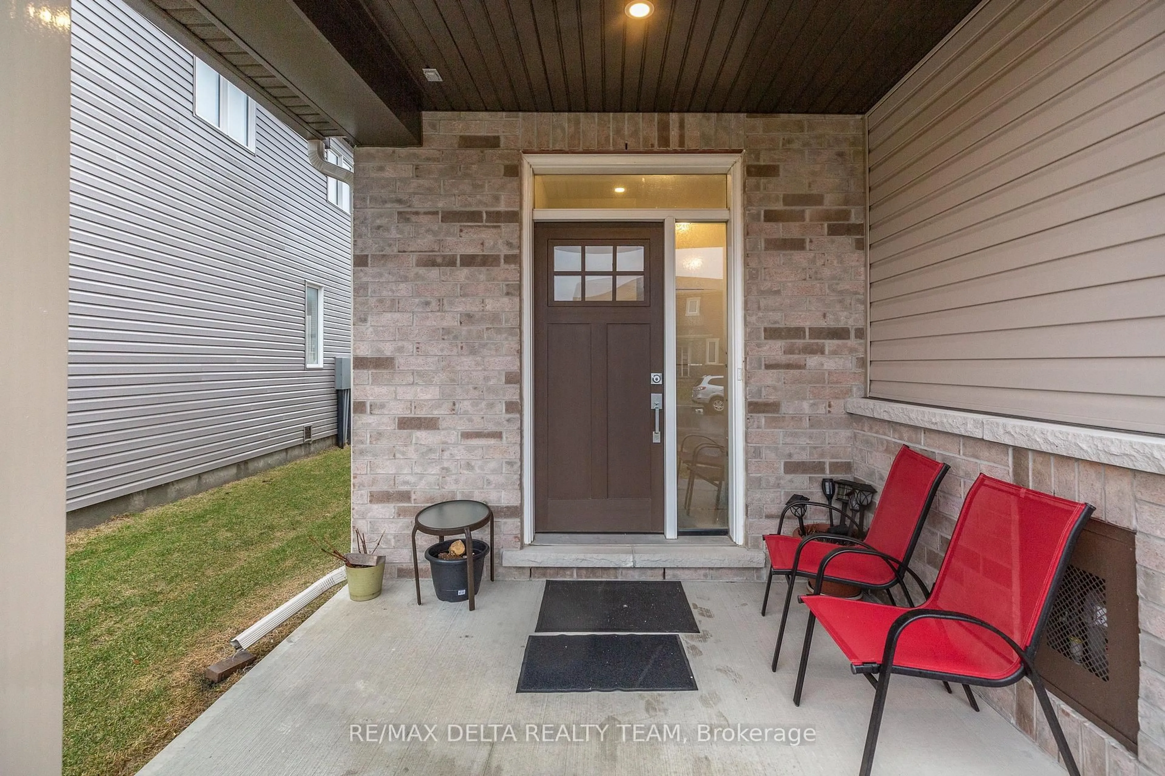 Unknown for 310 Guppy Grve, Orleans Ontario K4A 5G8
