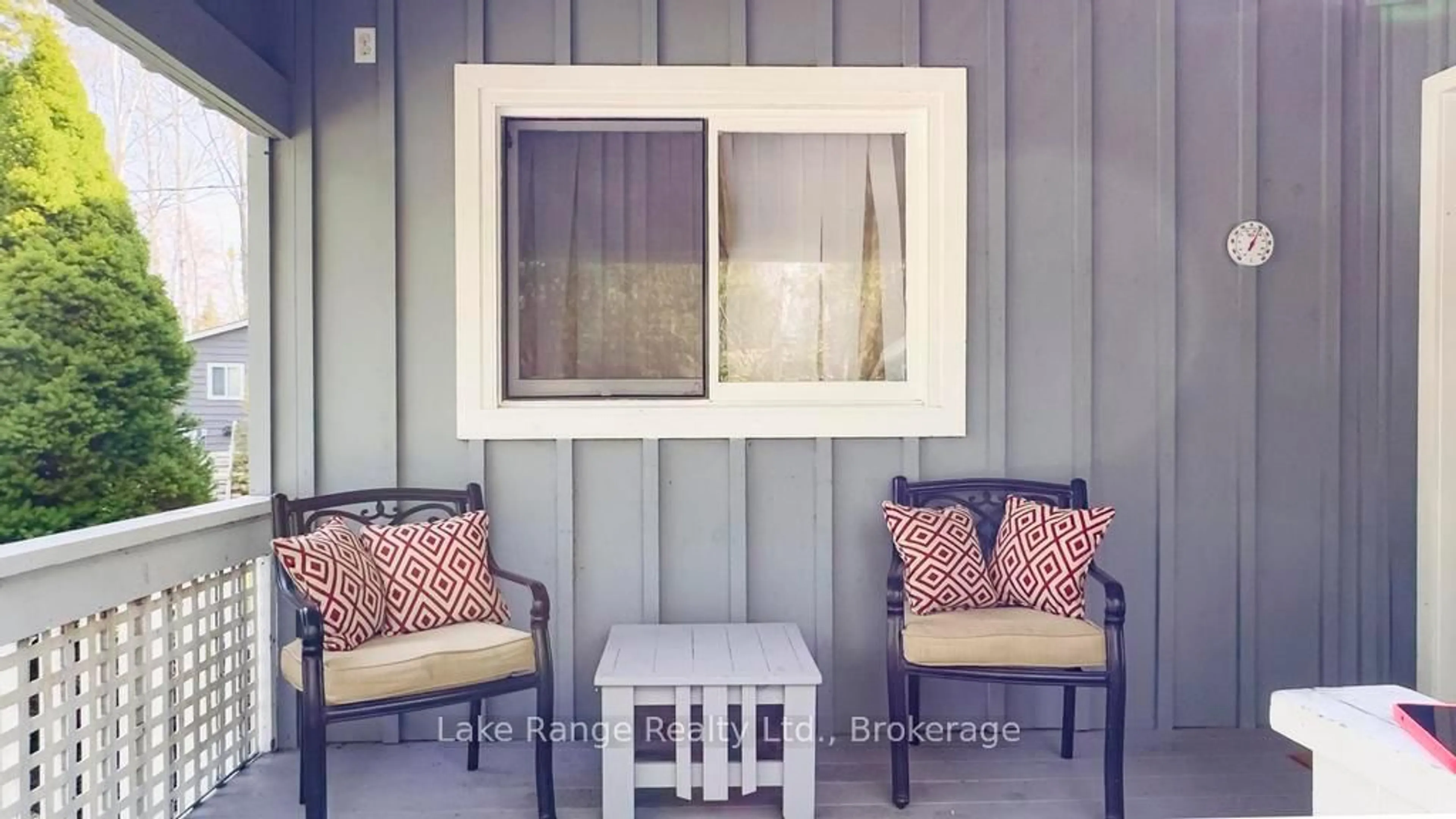 Patio, unknown for 804 Meadow Pl, Huron-Kinloss Ontario N2Z 2X3