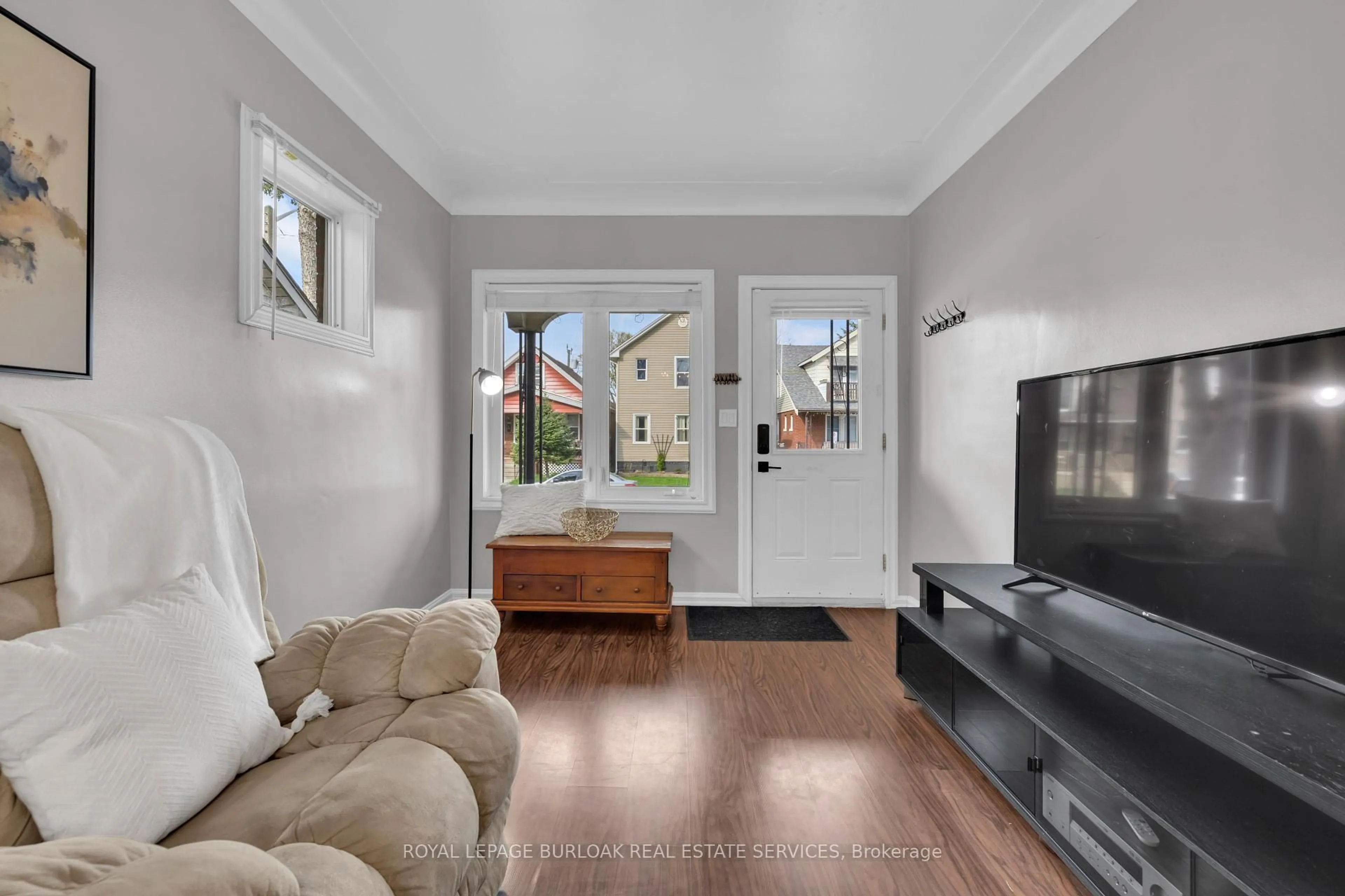 Unknown for 1526 Lillian Ave, Windsor Ontario N8X 4A8
