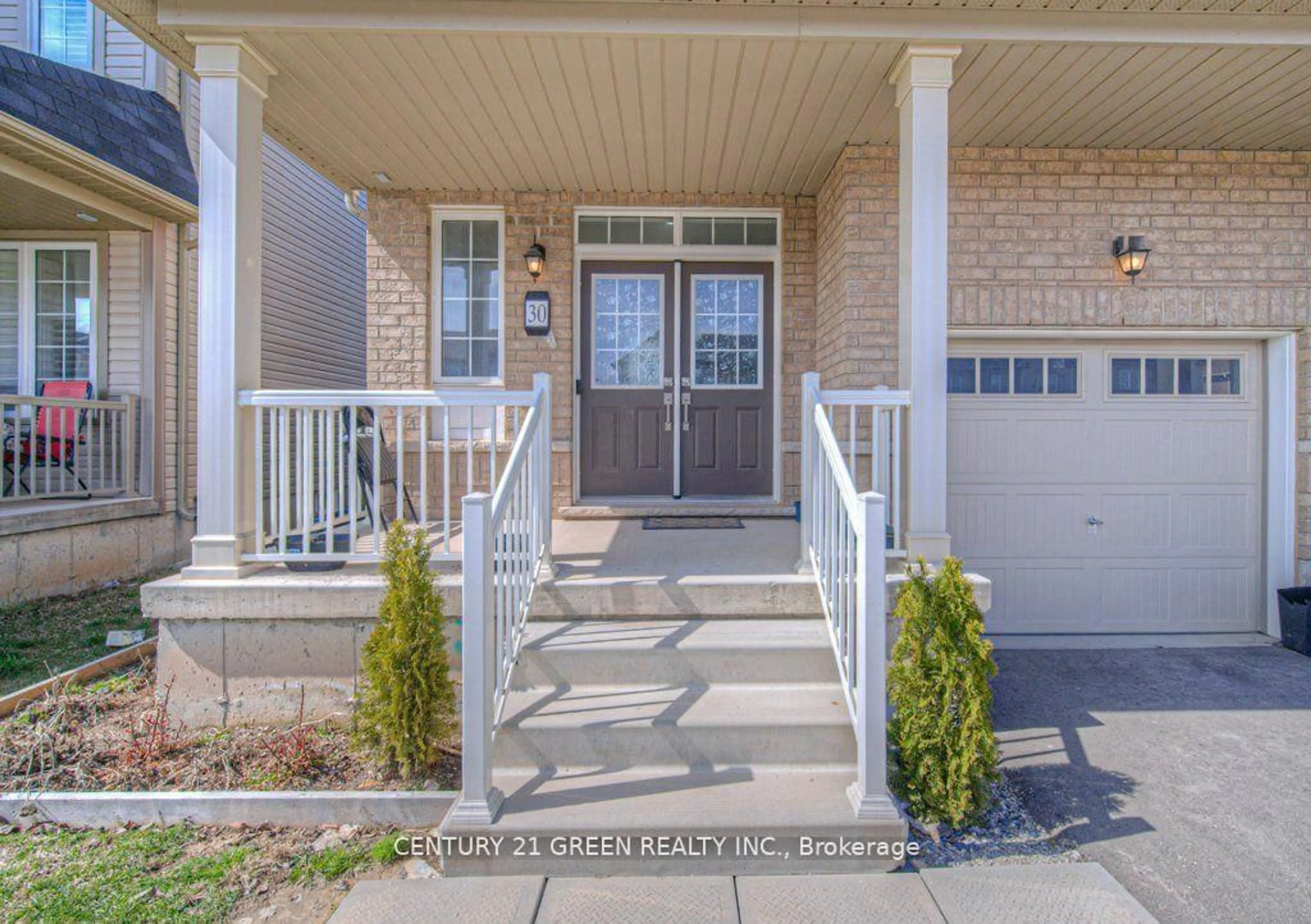Indoor entryway for 30 Cooke Ave, Brantford Ontario N3T 0S1
