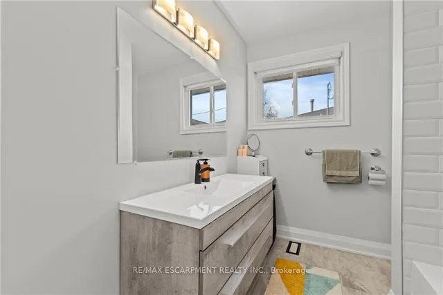 Additional property image - 51 Moxley Dr