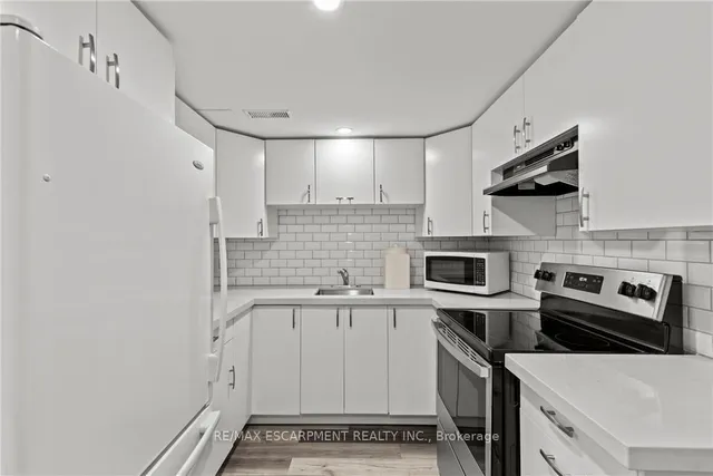 Additional property image - 51 Moxley Dr
