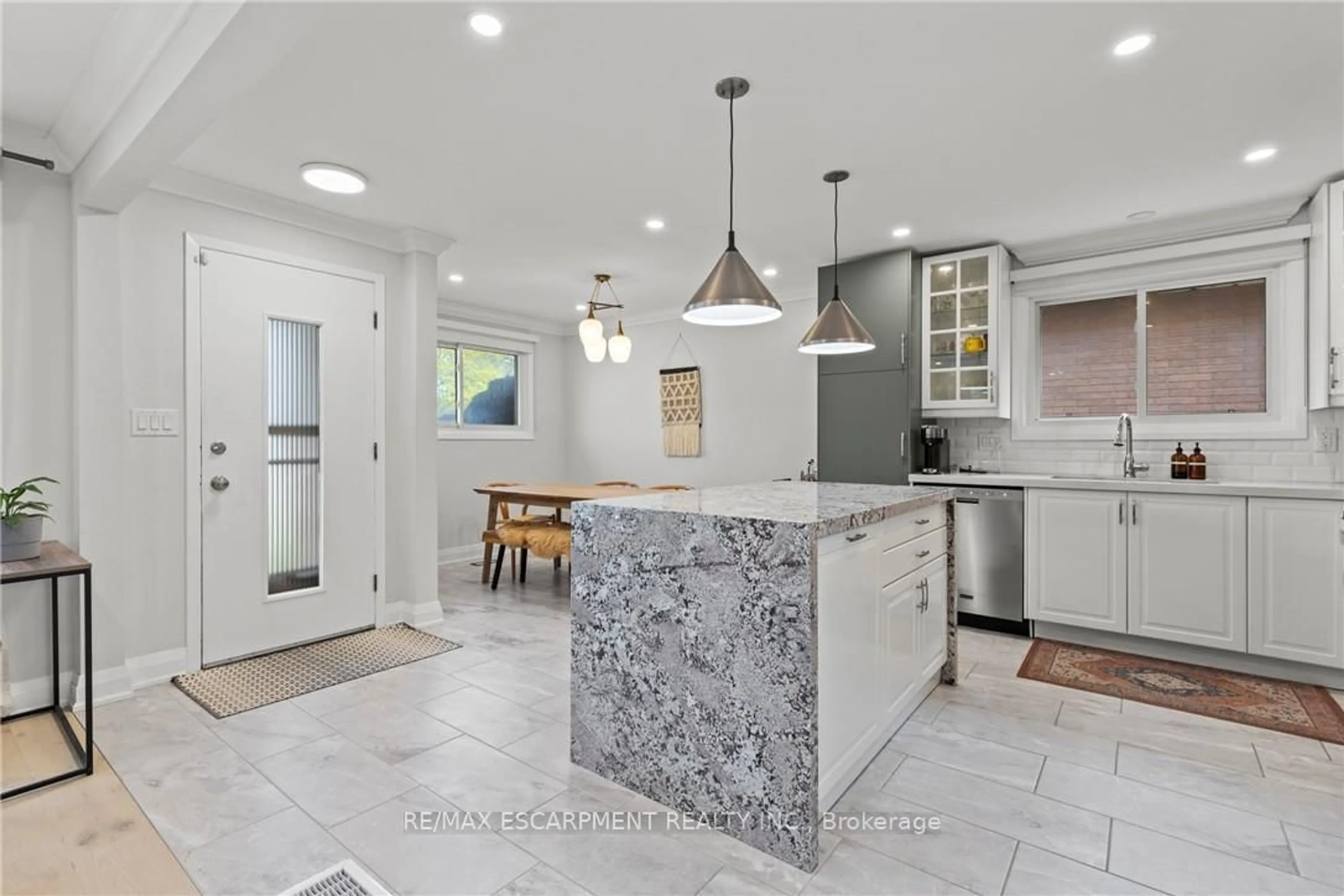 Open concept kitchen, ceramic/tile floor for 51 Moxley Dr, Hamilton Ontario L8T 3Y6