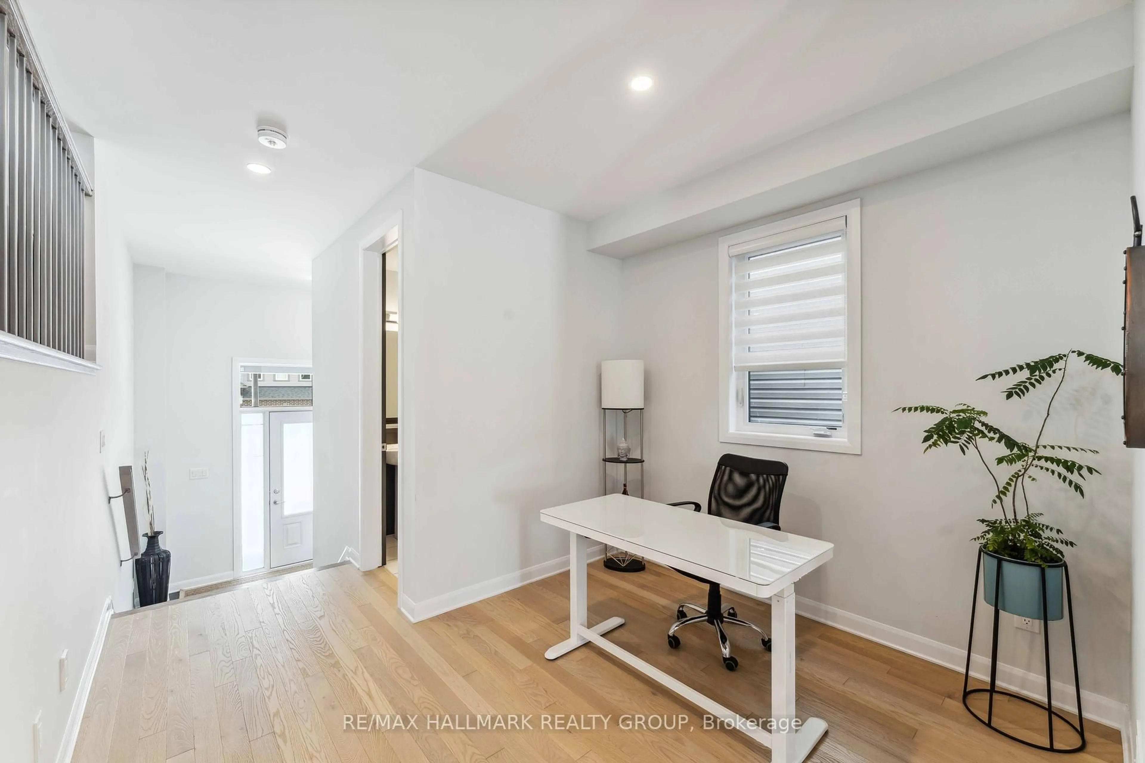 A pic of a room for 1012 Jubilation Crt, Ottawa Ontario K4A 5K4