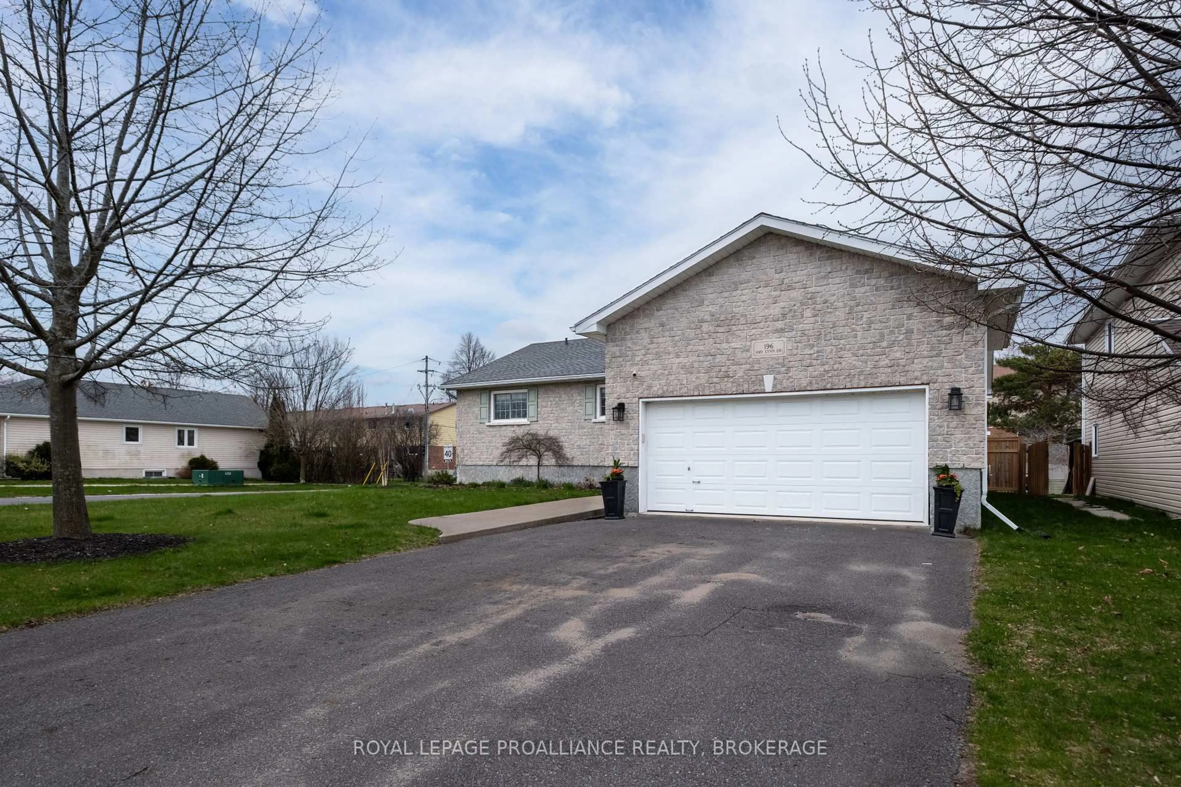 Unknown for 196 Amy Lynn Dr, Loyalist Ontario K7N 2A3