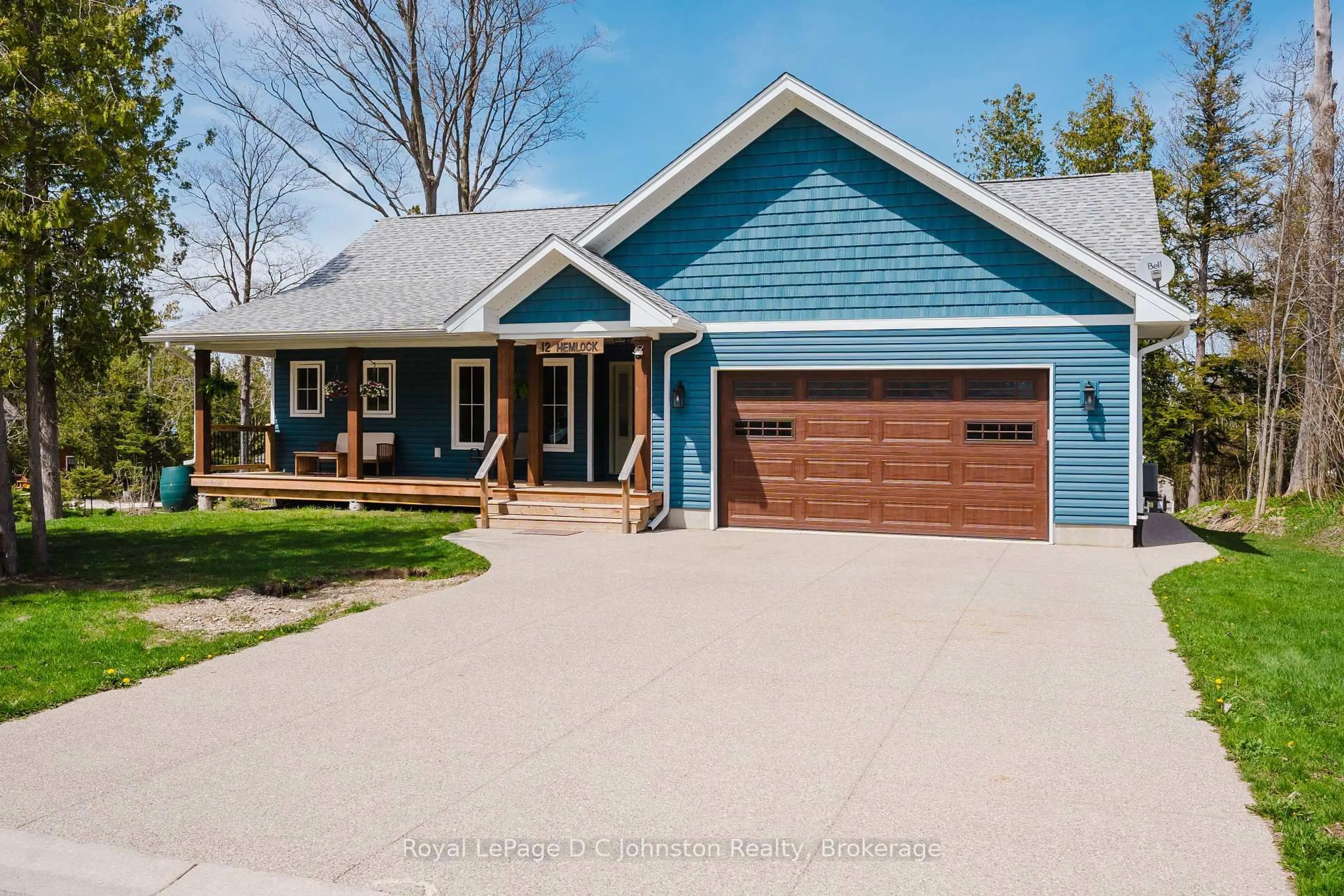 Home with vinyl exterior material, street for 12 Hemlock St, Saugeen Shores Ontario N0H 2L0