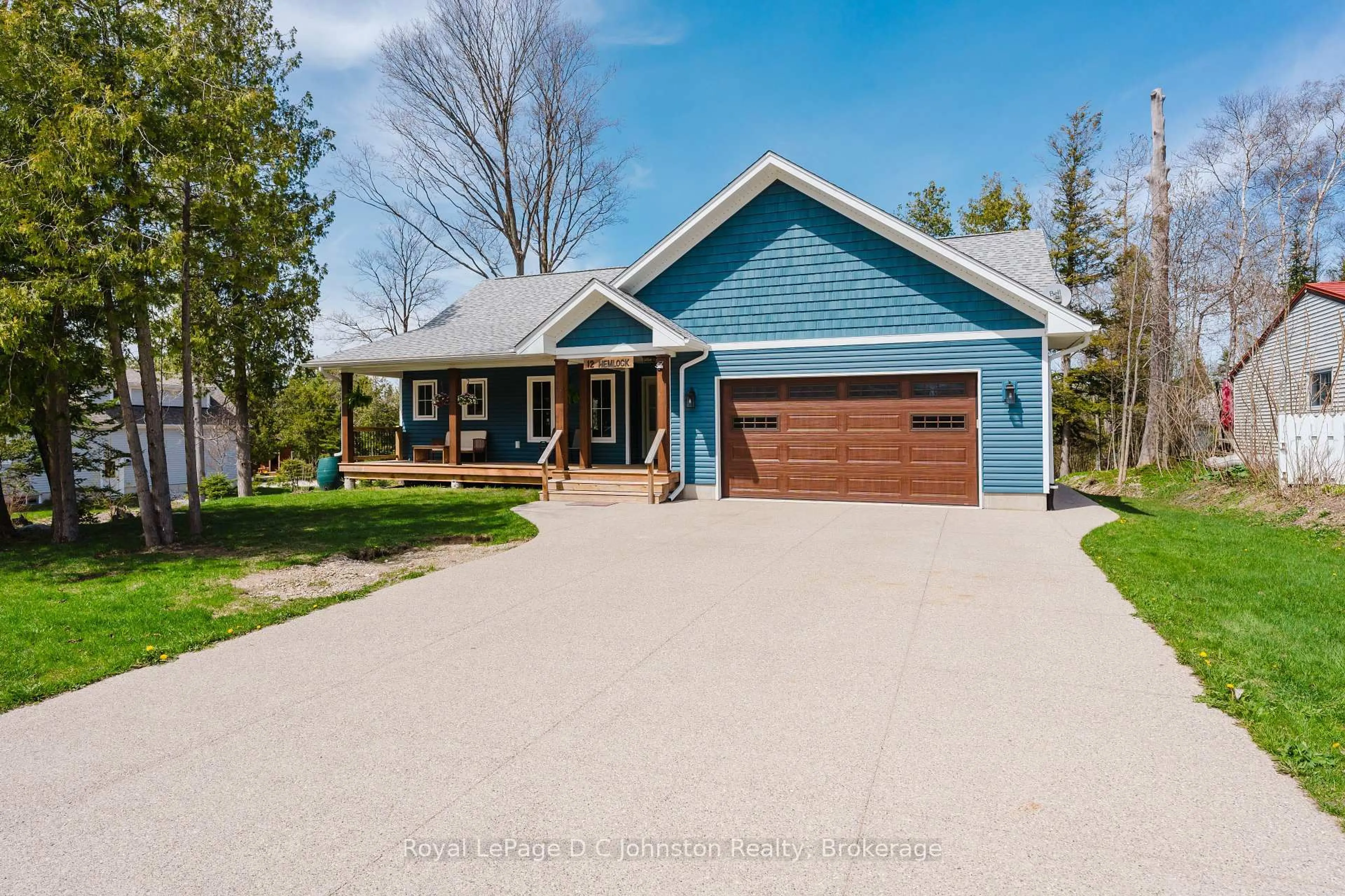 Home with vinyl exterior material, street for 12 Hemlock St, Saugeen Shores Ontario N0H 2L0
