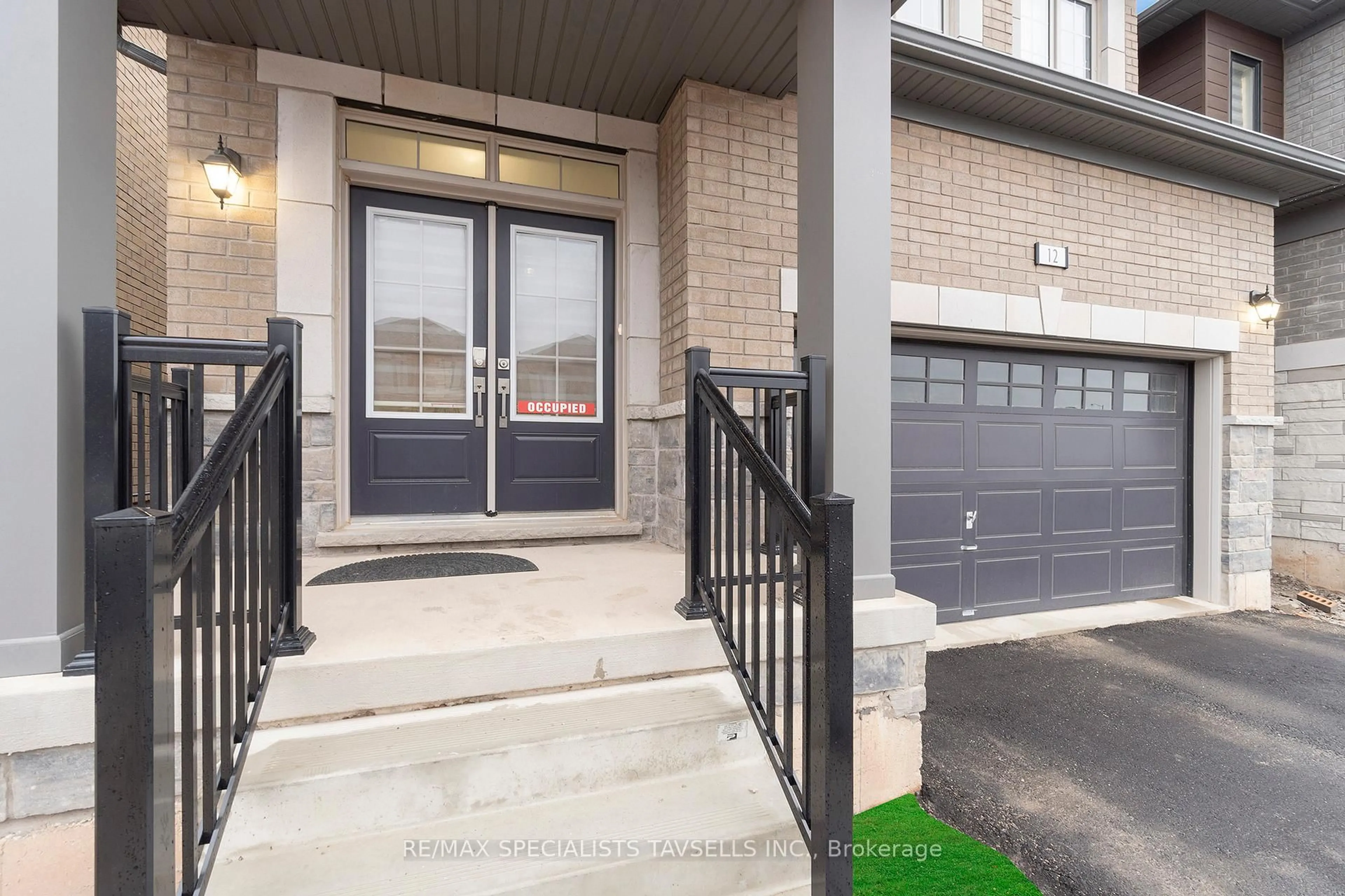 Indoor entryway for 12 Spiers Rd, Erin Ontario N0B 1T0