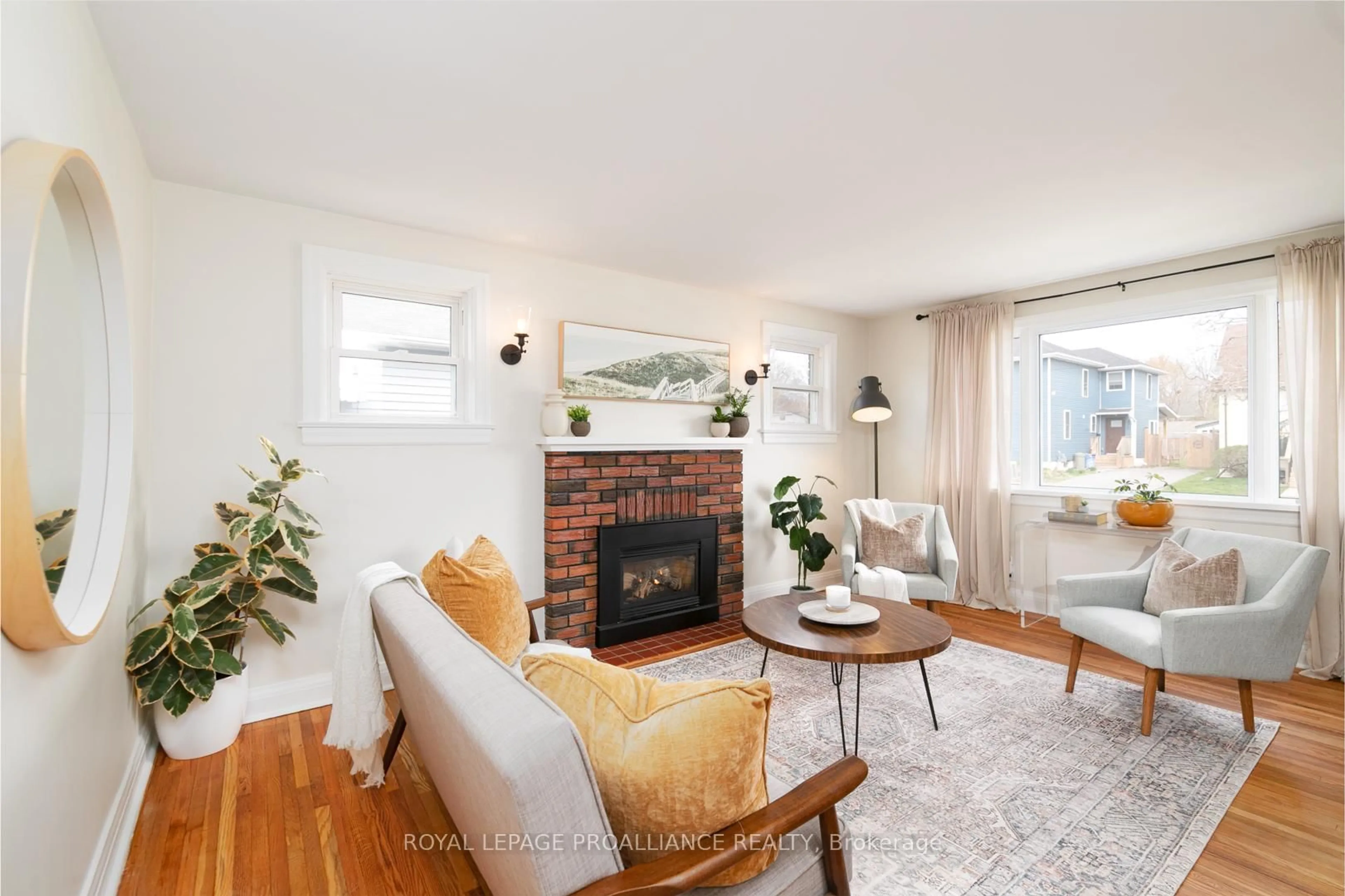 Living room with furniture, unknown for 161 Shuter St, Quinte West Ontario K8V 3L9