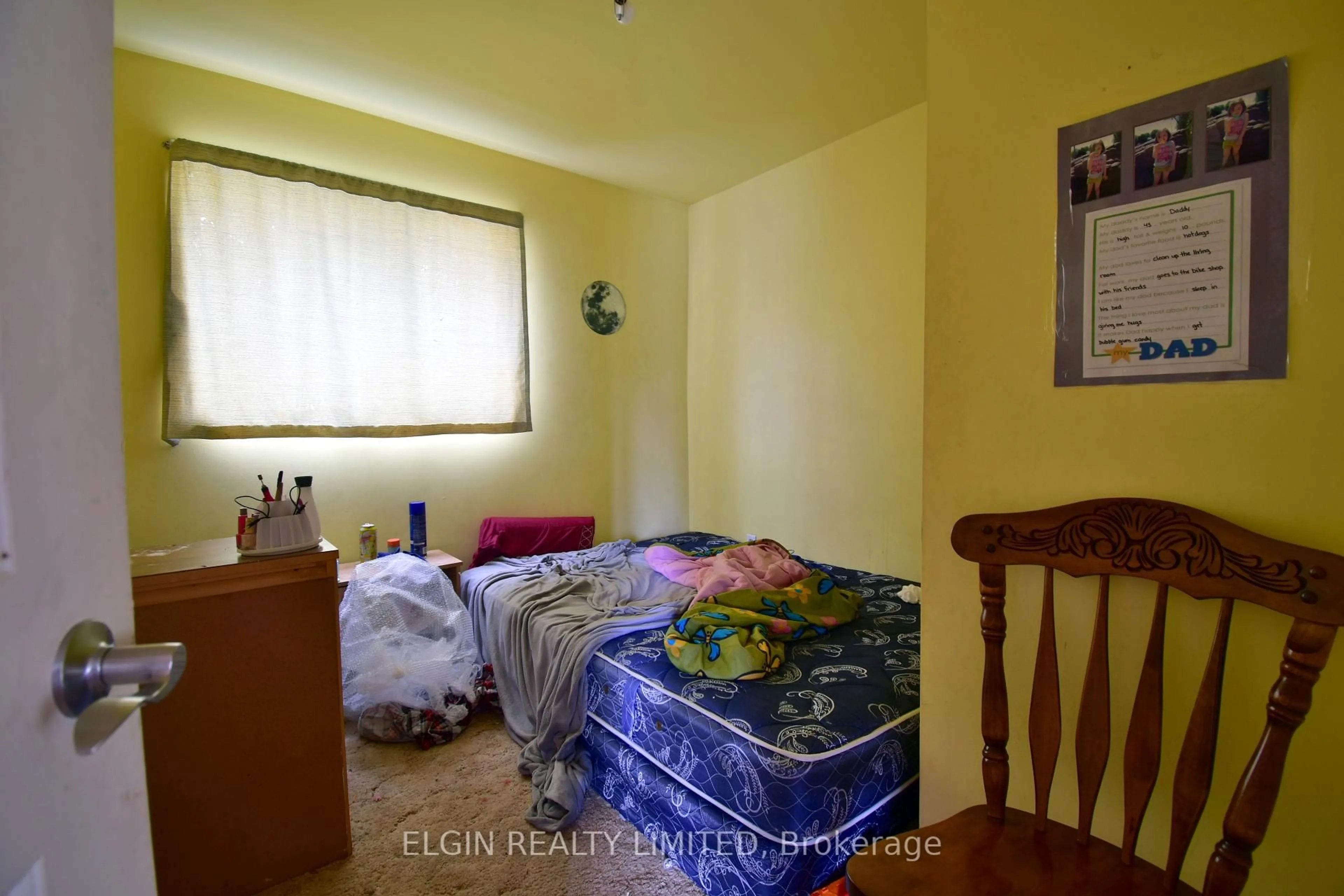 A pic of a room for 139 Mamelon St, London East Ontario N5Z 1Y2