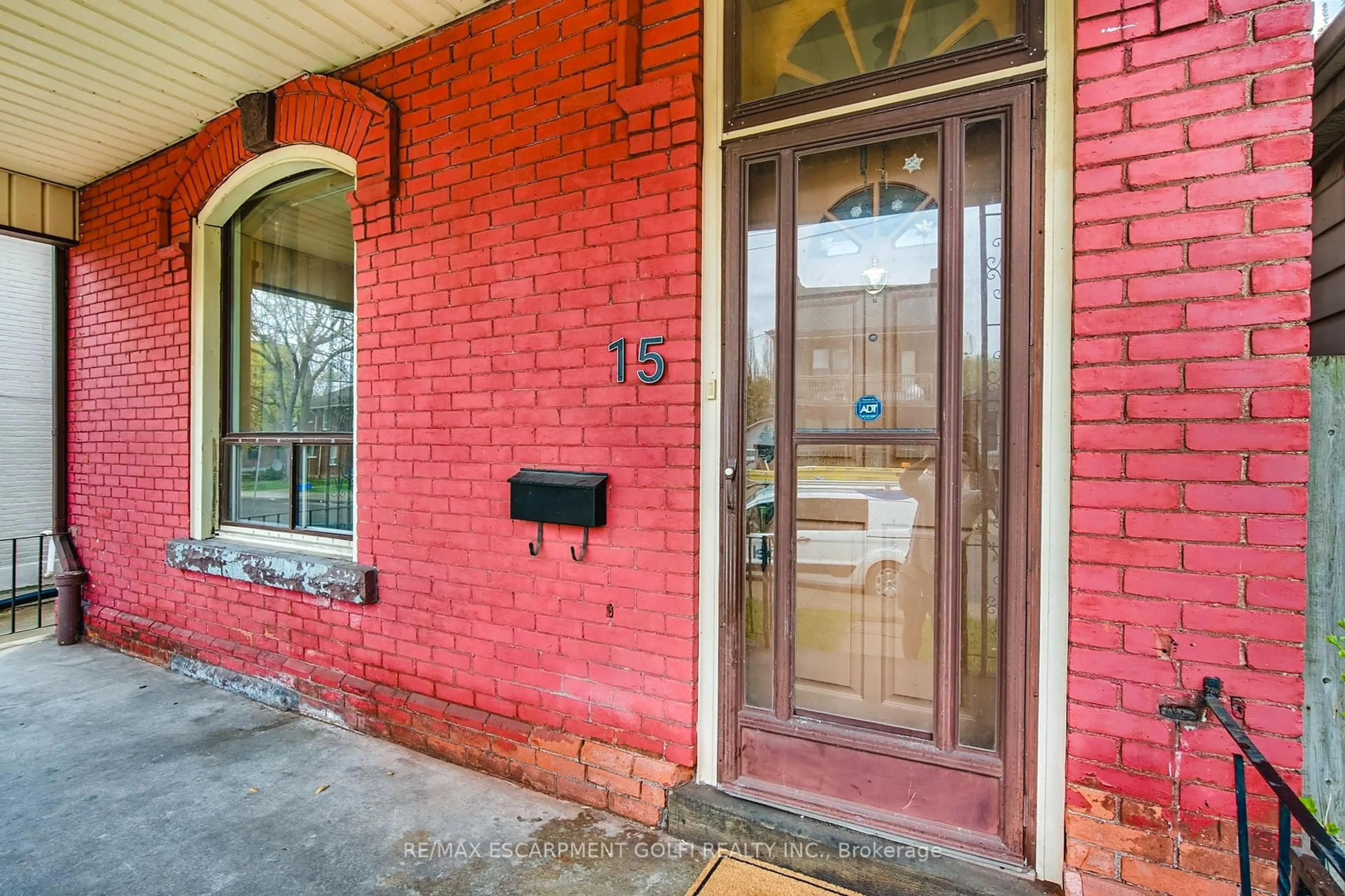 Unknown for 15 PICTON St, Hamilton Ontario L8L 1E1