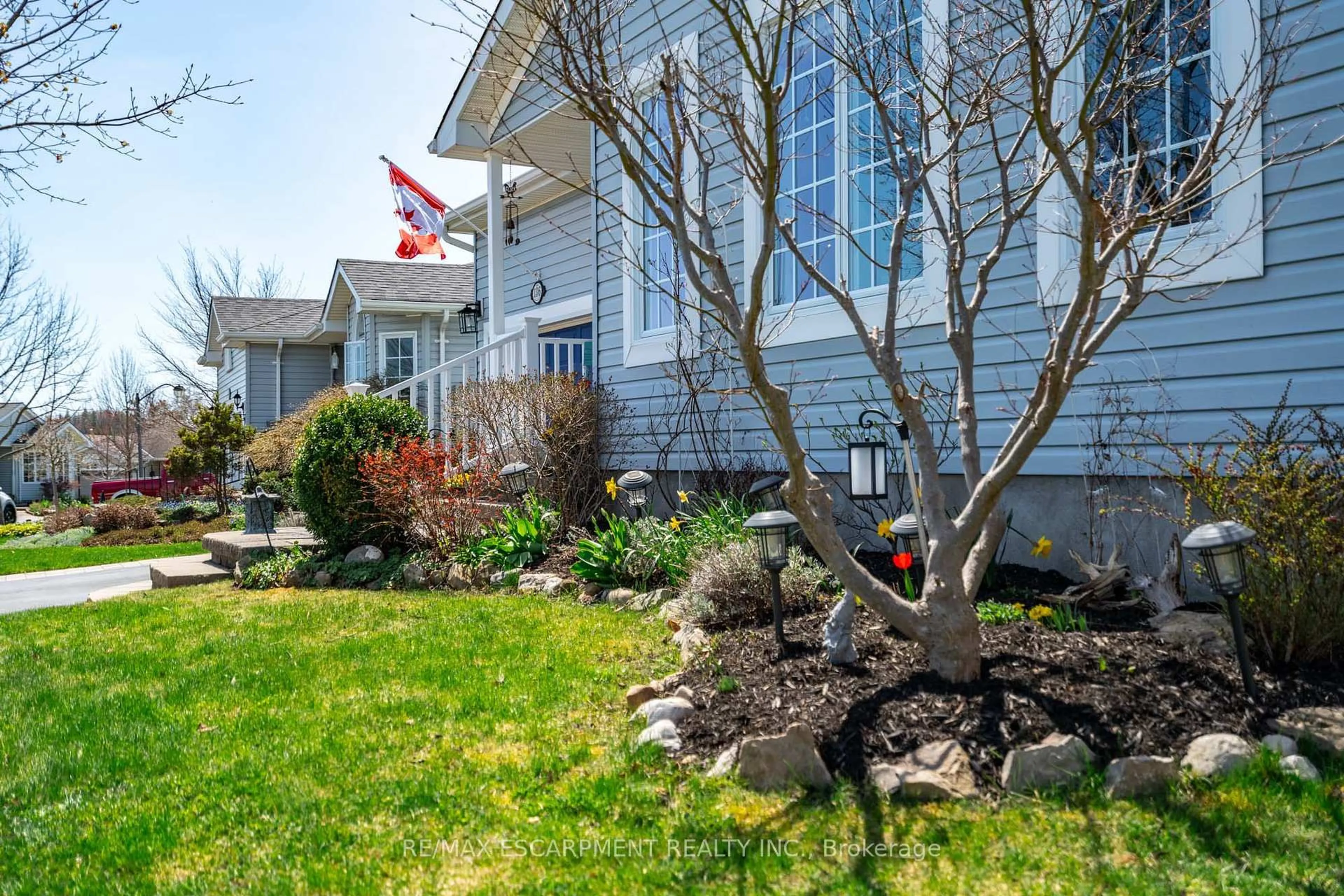 Unknown for 136 Glenariff Dr, Hamilton Ontario L8B 1A5