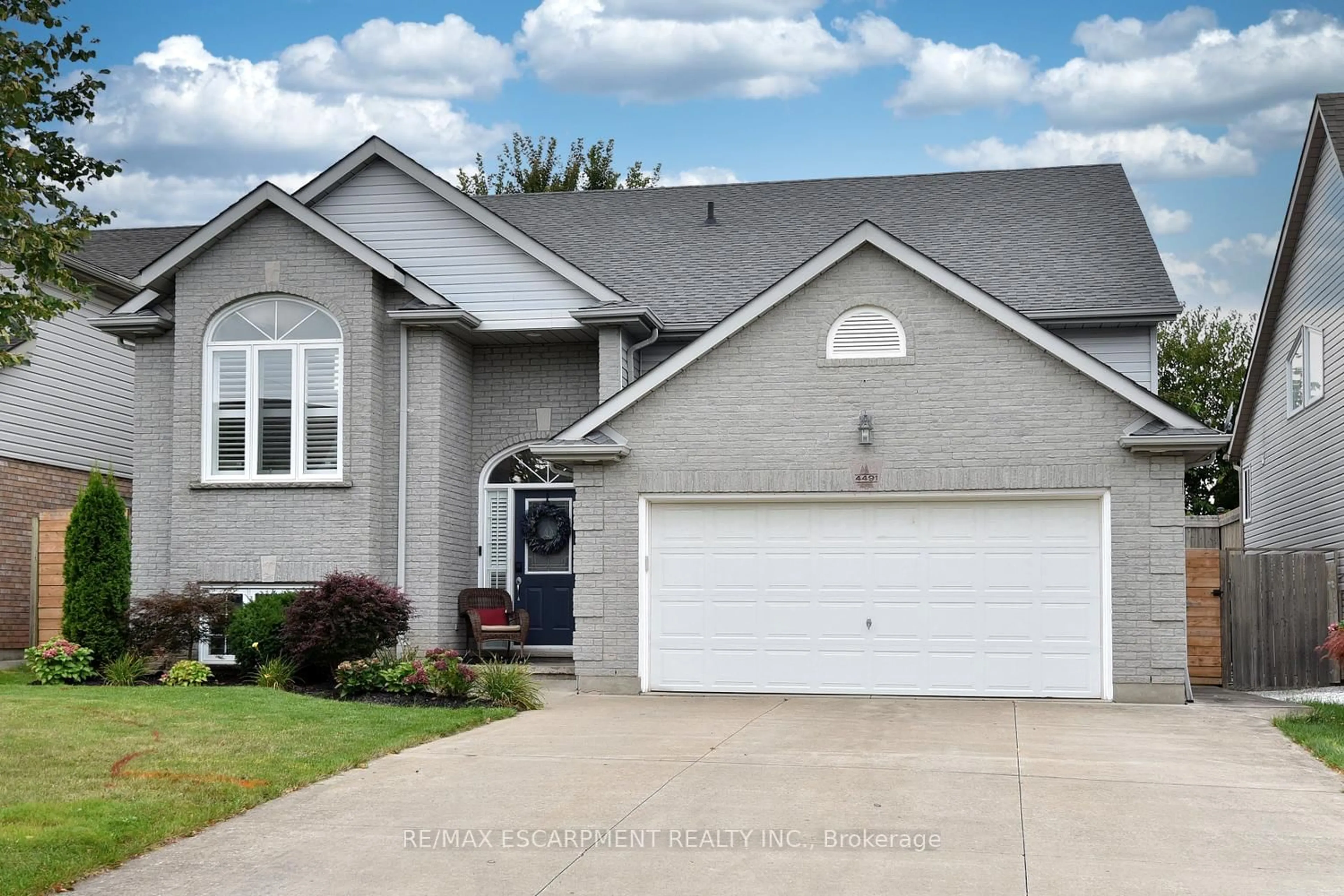 Home with vinyl exterior material, street for 4491 Connell Ave, Niagara Falls Ontario L2H 3E6