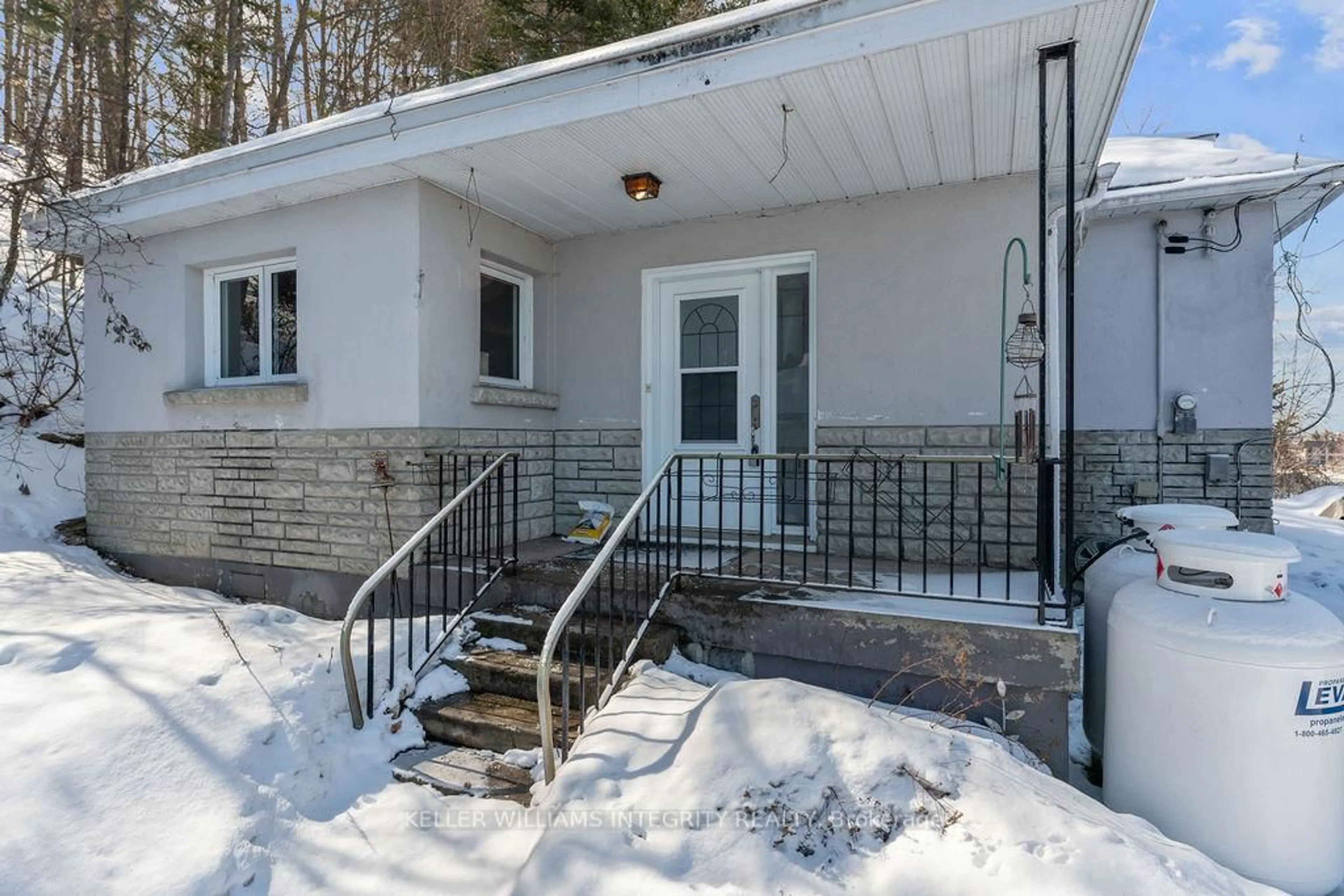 Unknown for 3722 St Joseph Blvd, Ottawa Ontario K4A 0Z5