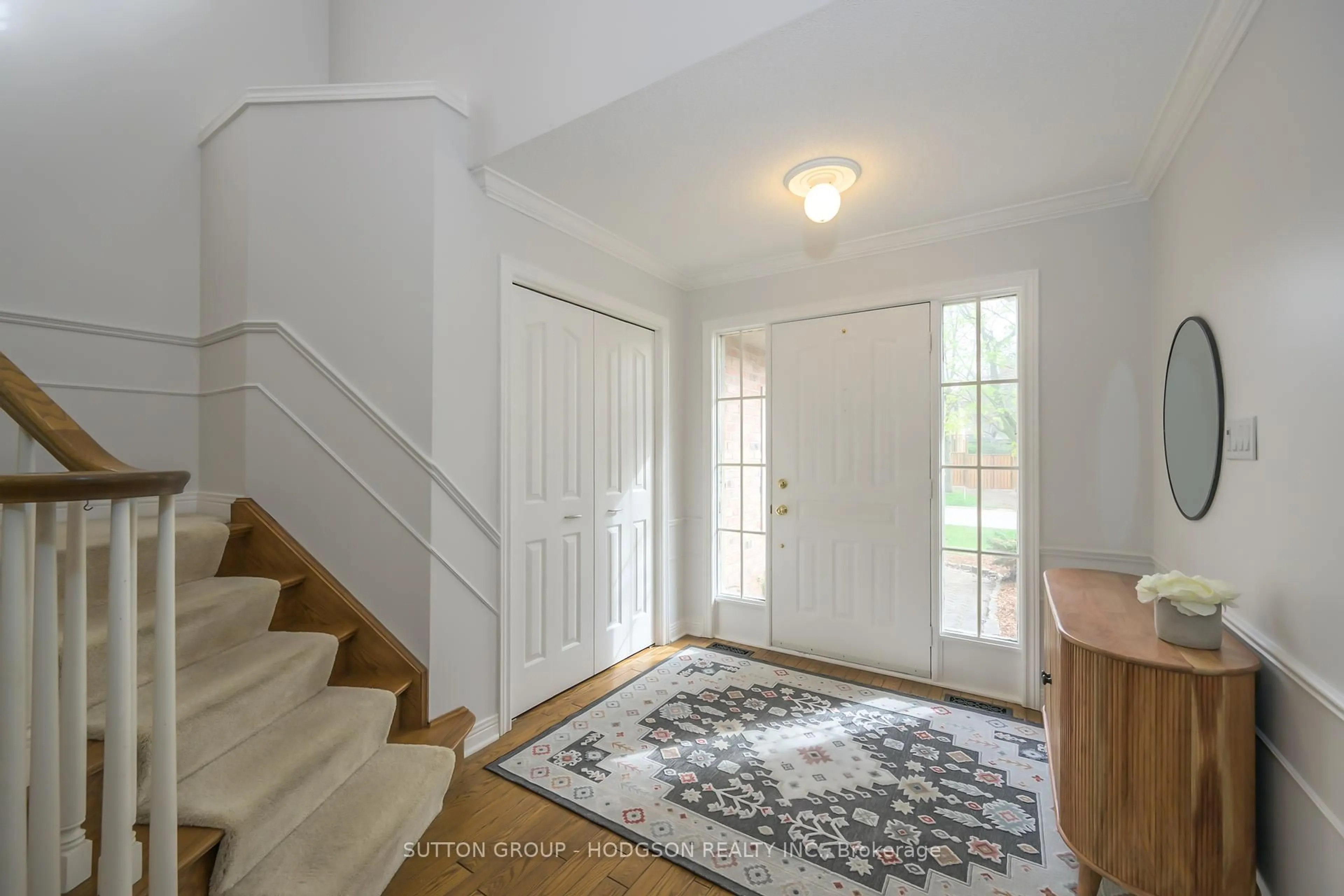 Indoor entryway for 9 Shetland Cres, London North Ontario N5X 3P6