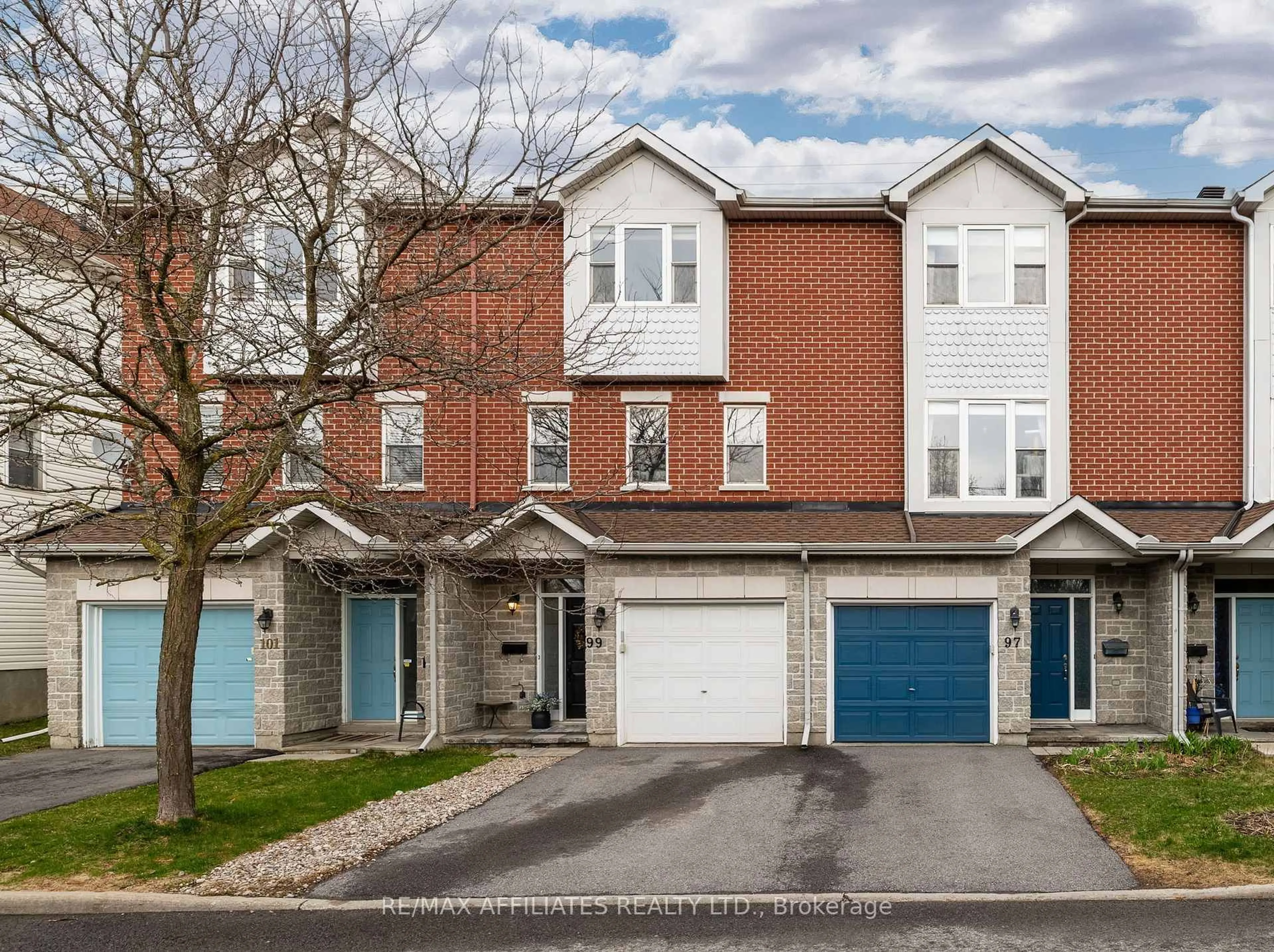 Home with brick exterior material, street for 99 Glenhaven Private, Ottawa Ontario K1V 2B2