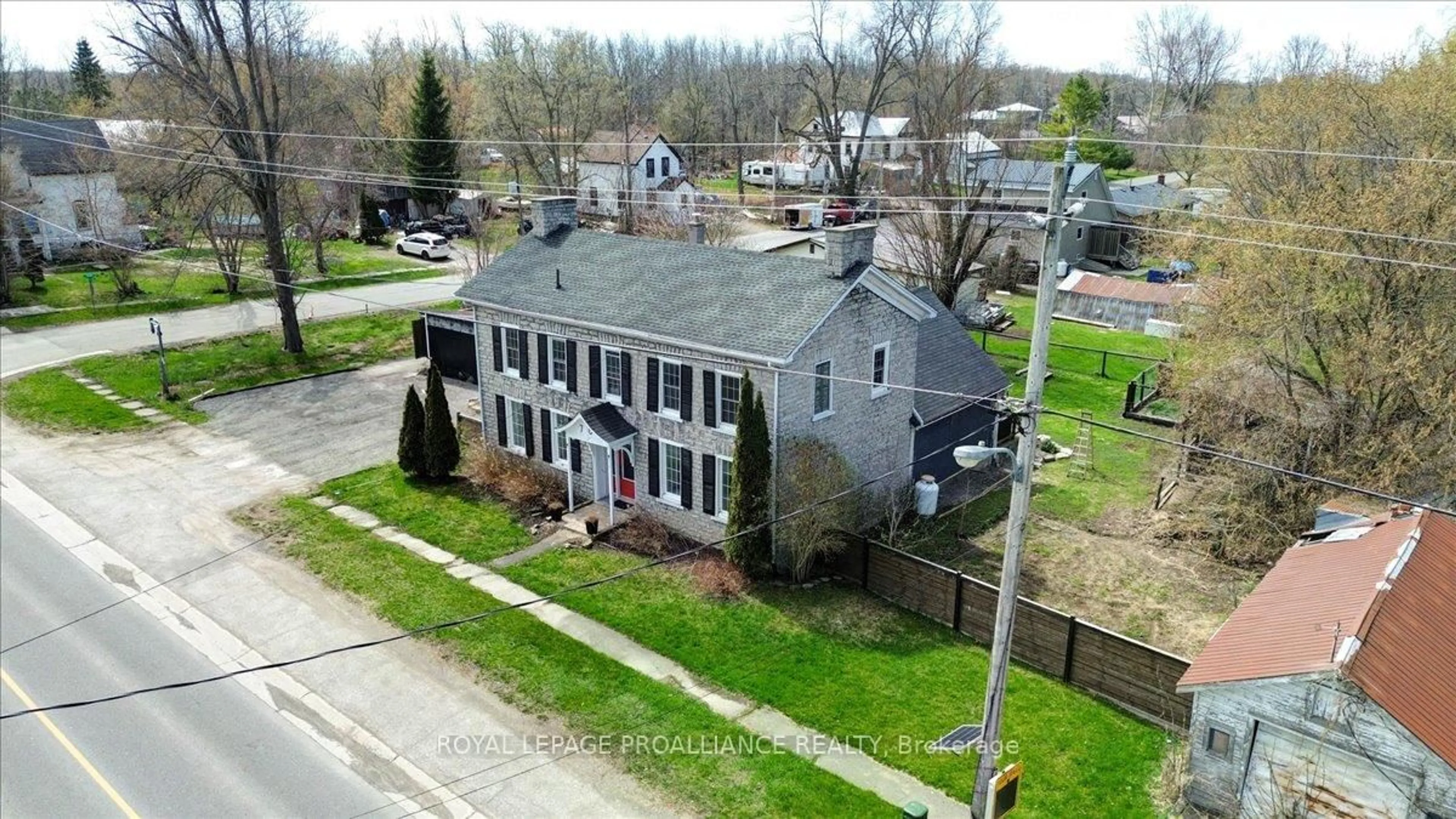 A pic from outside/outdoor area/front of a property/back of a property/a pic from drone, street for 70 York Rd, Shannonville Ontario K0K 3A0