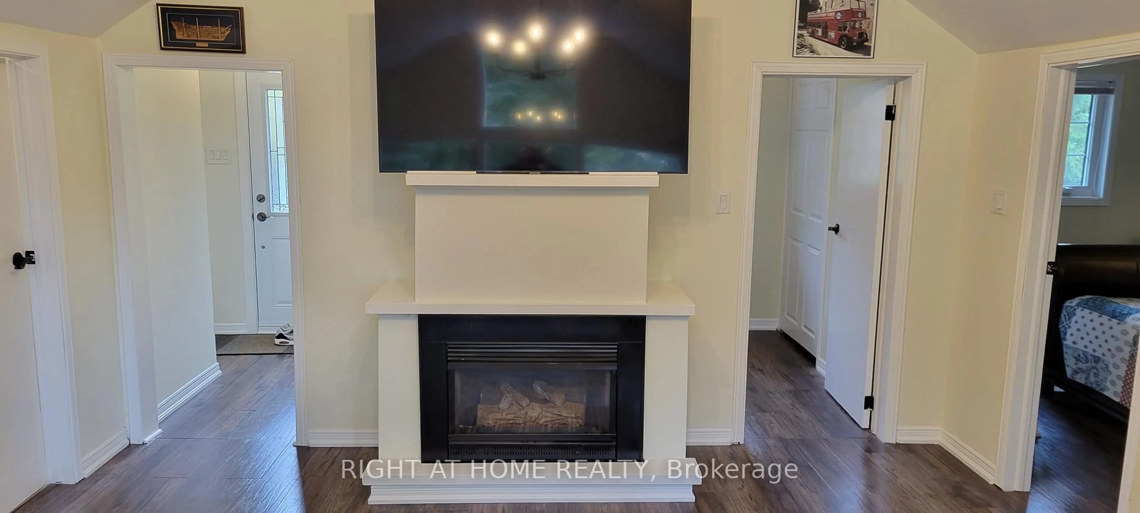 A pic of a room for 6 Circle St, Niagara-on-the-Lake Ontario L0S 1J0