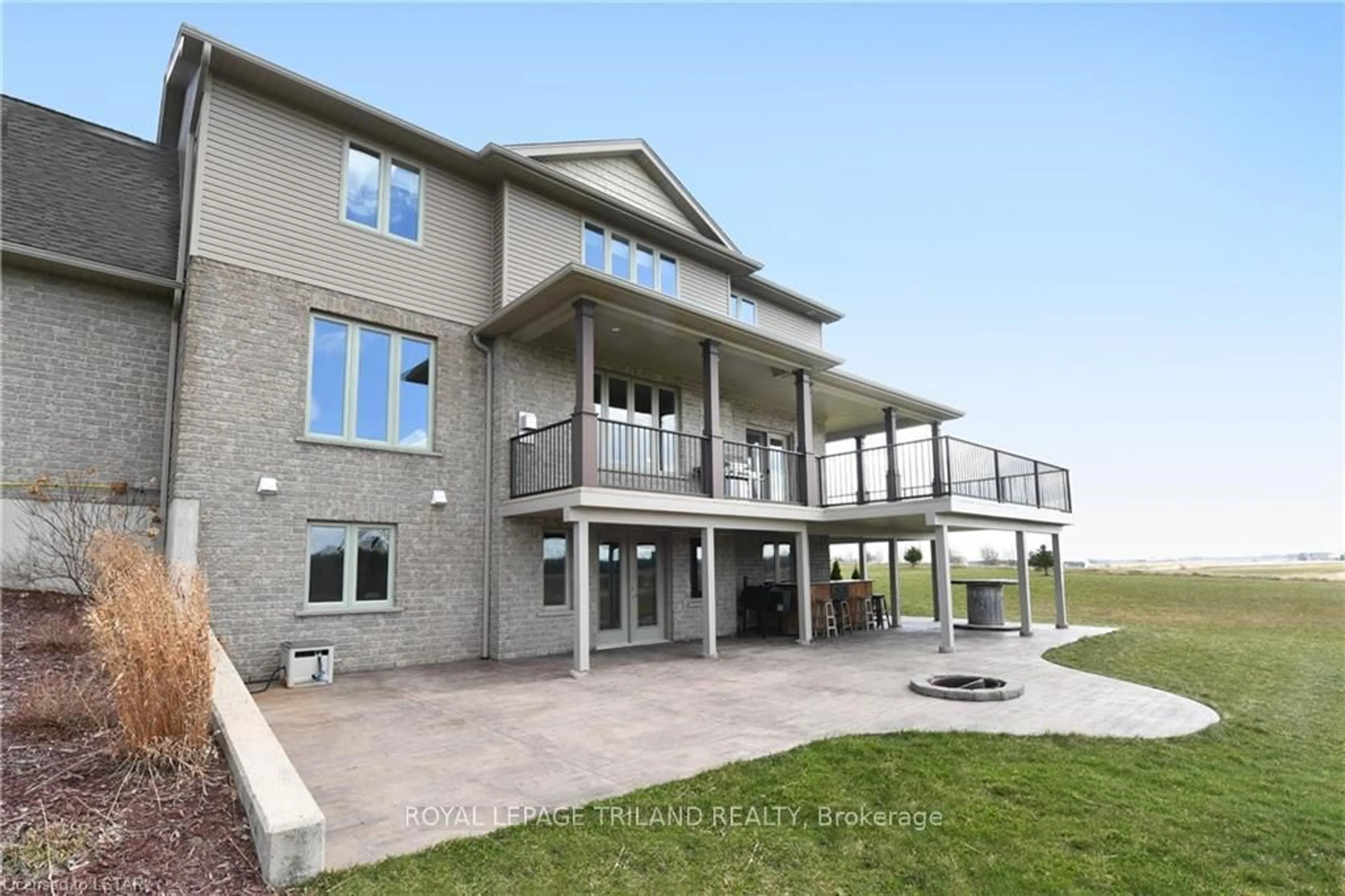 Patio, unknown for 2185 BRUCE ROAD 20 N/A, Kincardine Ontario N0G 2T0