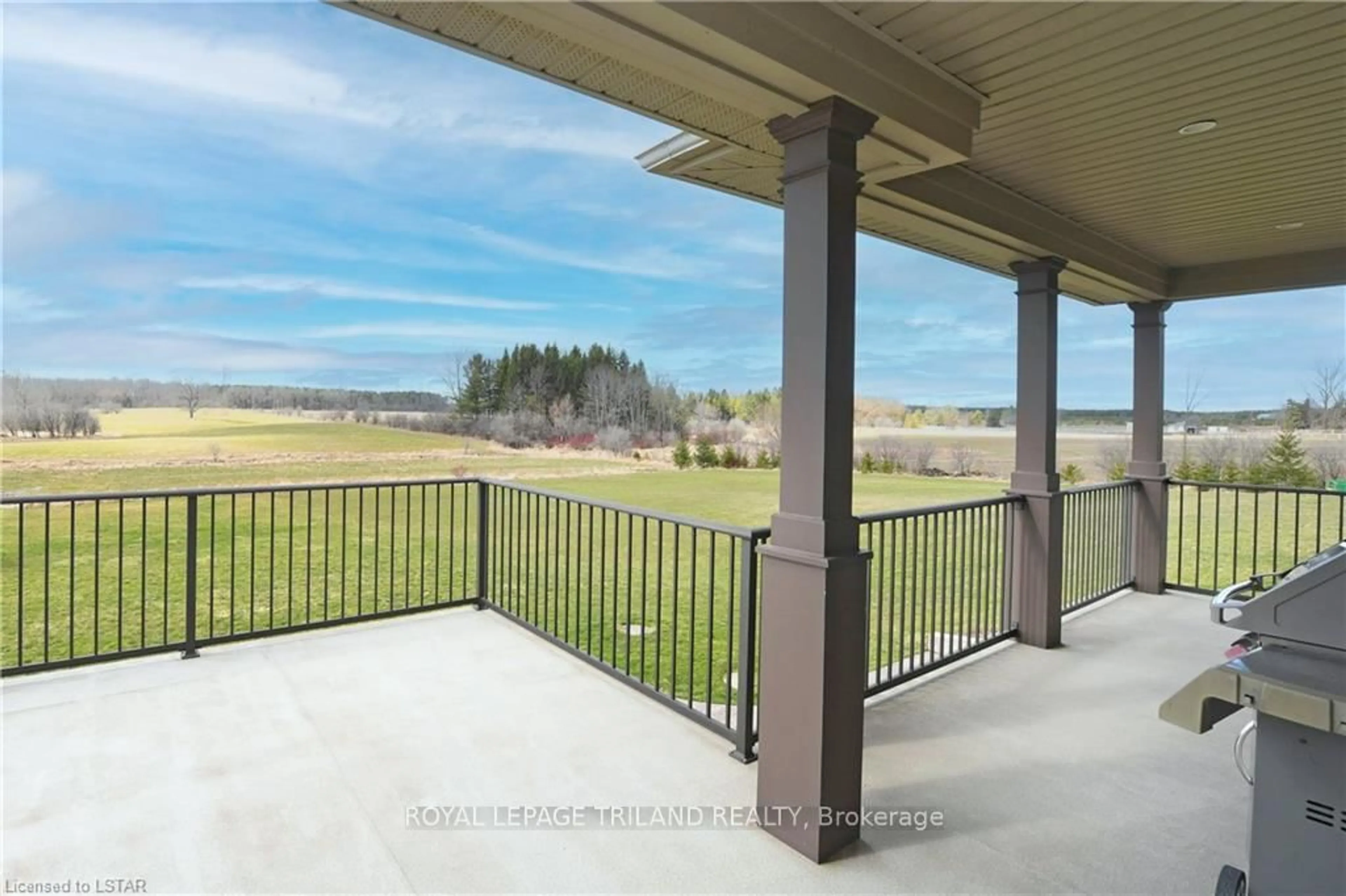 Patio, water/lake/river/ocean view for 2185 BRUCE ROAD 20 N/A, Kincardine Ontario N0G 2T0