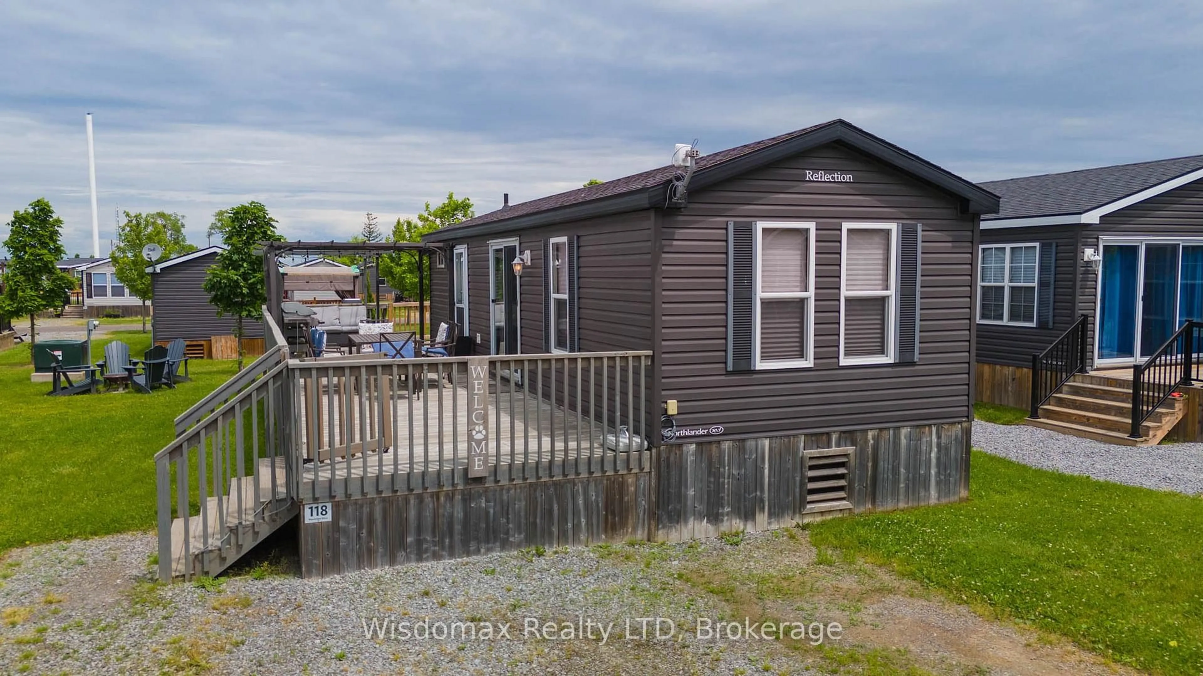 A pic from outside/outdoor area/front of a property/back of a property/a pic from drone, water/lake/river/ocean view for 1501 Line 8 Rd #118, Niagara-on-the-Lake Ontario L0S 1L0