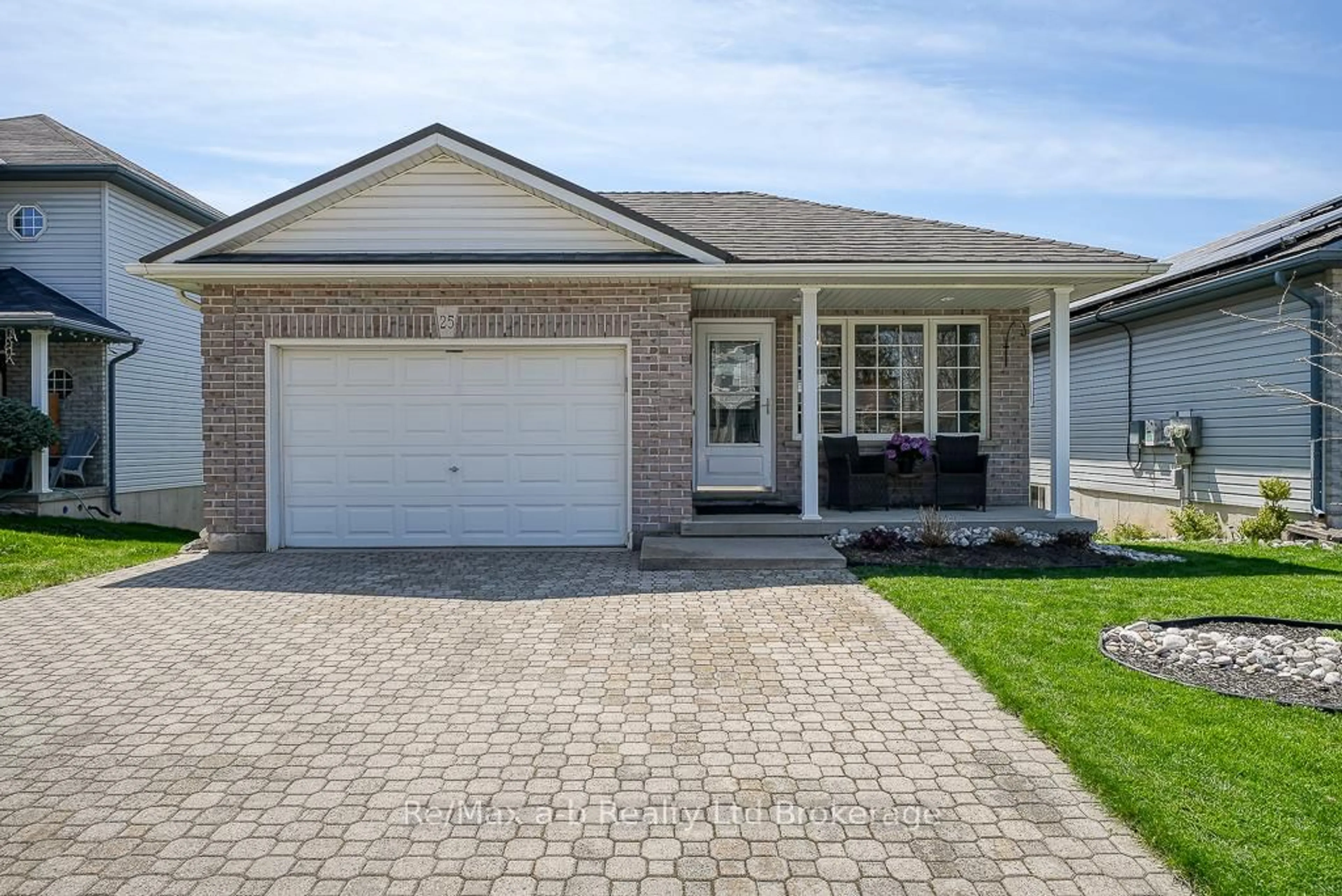 Home with brick exterior material, street for 25 Rossiter Rd, Ingersoll Ontario N5C 4C9
